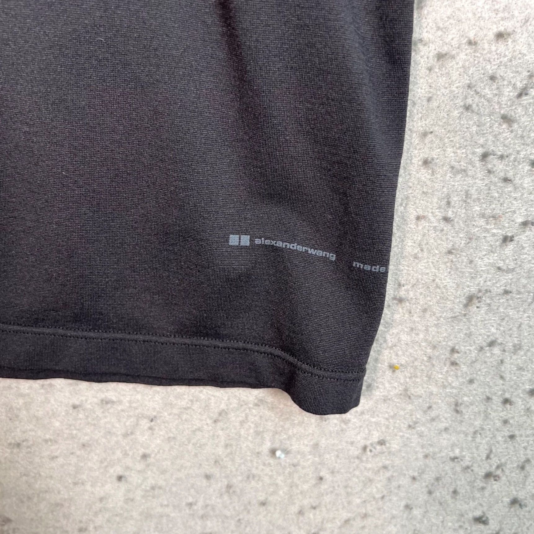 Uniqlo Uniqlo x Alexander Wang Womens XS Black Short Sleeve Crewneck T-Shirt Size XS / US 0-2 / IT 36-38 - 3 Thumbnail