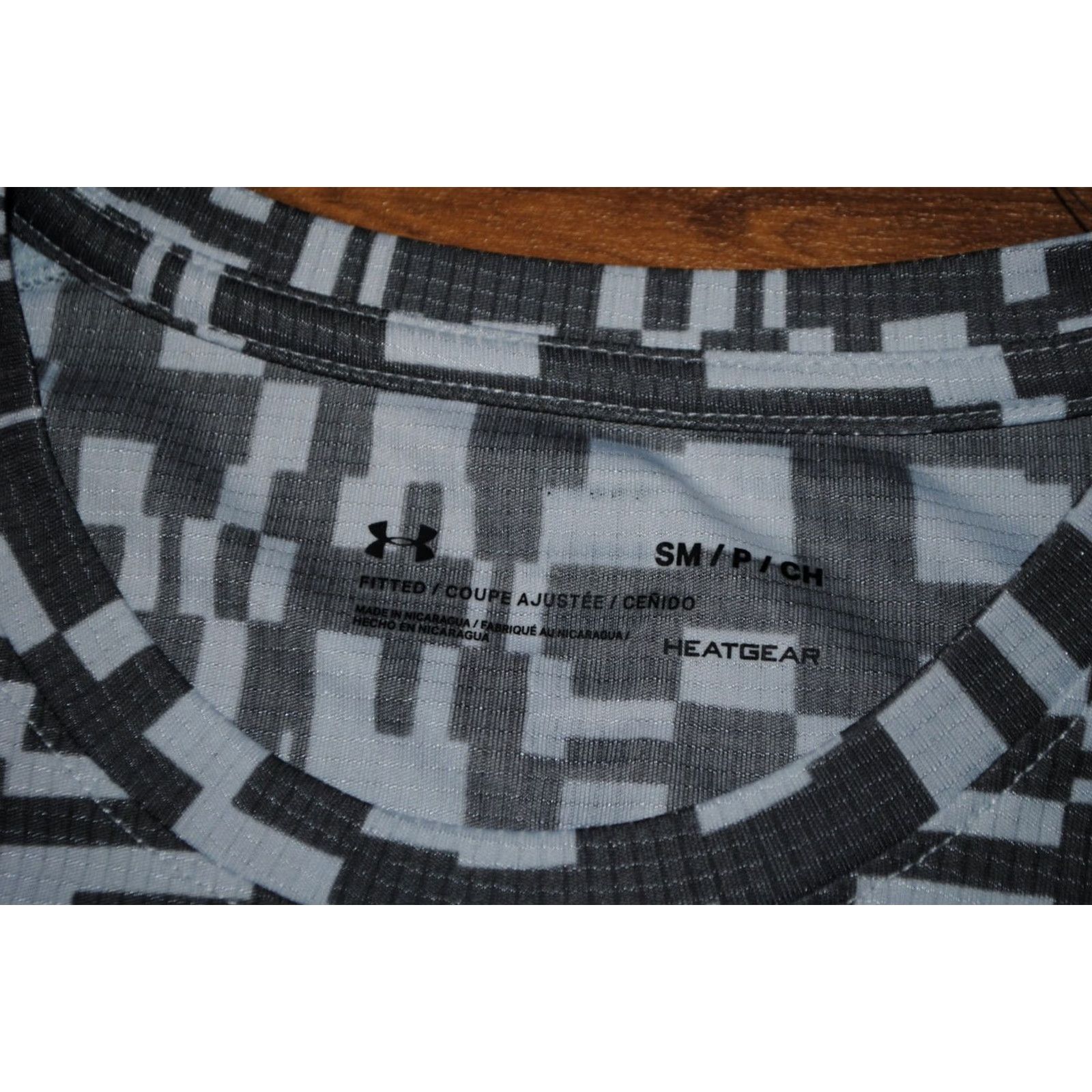 Under Armour Under Armour SPEED STRIDE PRINTED SHORT SLEEVE SHIRT JERSEY SZ Small Men's T-Shirt Multicolor Jersey Shirt"} Size US S / EU 44-46 / 1 - 3 Thumbnail