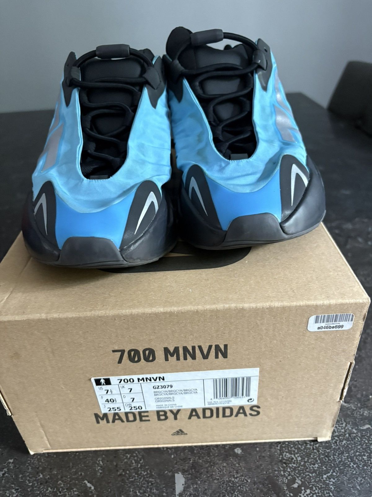Other yeezy boost 700 mvmn cyan Size US 7.5 / EU 40-41 - 3 Thumbnail
