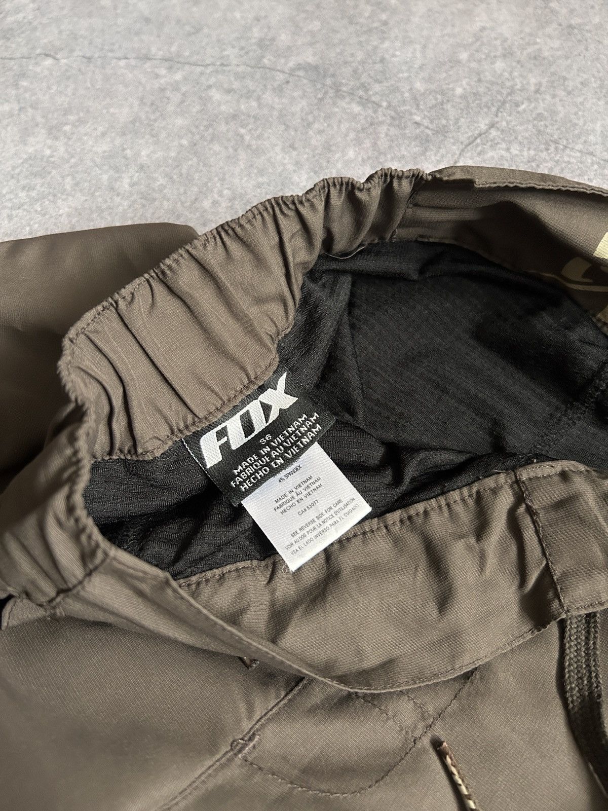 Fox Racing × Vintage Vintage Fox Racing brown cargo shorts mens moto Size US 36 / EU 52 - 5 Thumbnail
