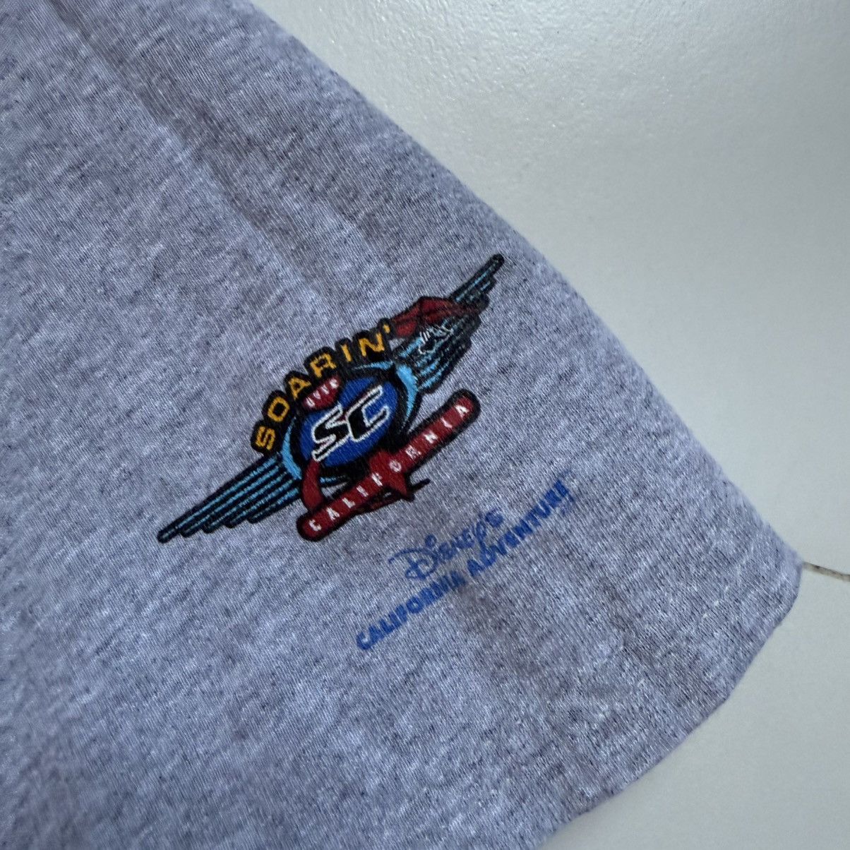 Disney Vintage Disney California Adventure Tee Size US XL / EU 56 / 4 - 5 Thumbnail