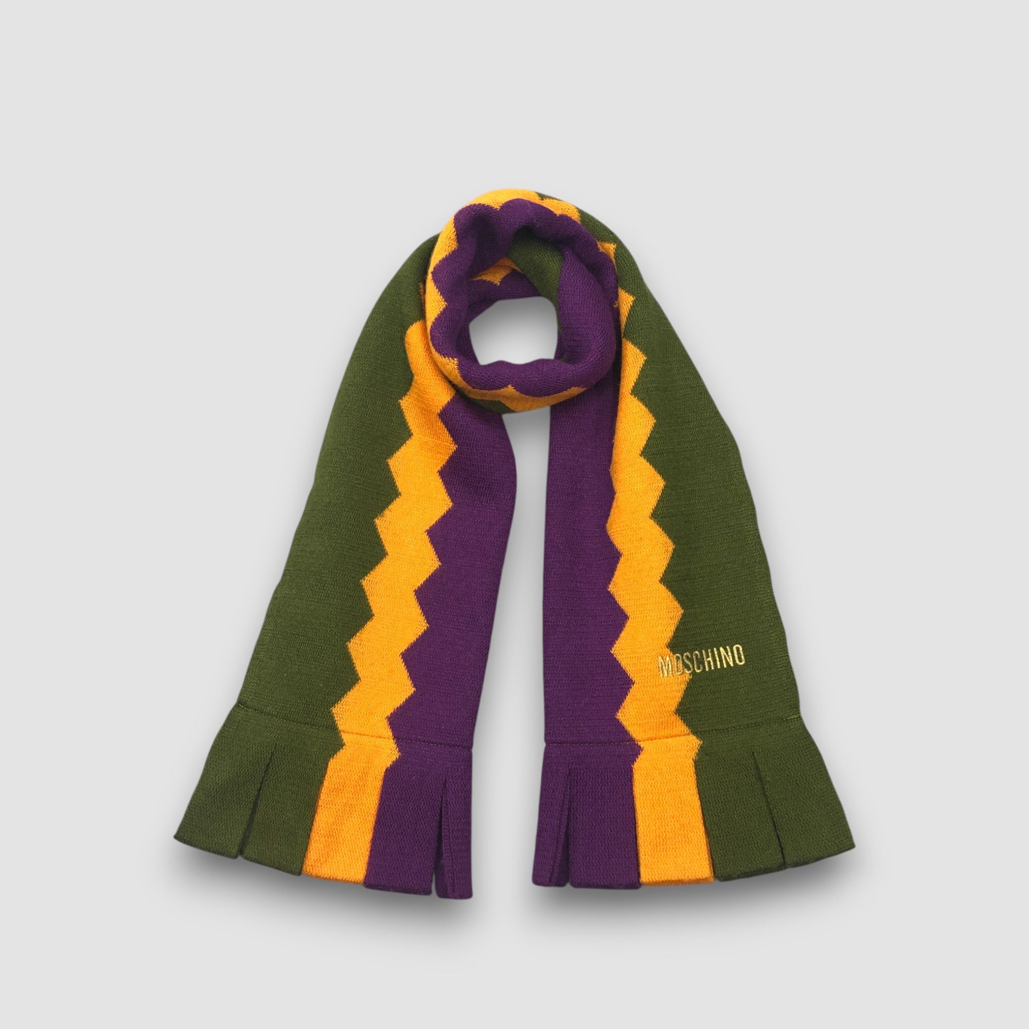 Japanese Brand Vintage Moschino Scarf Zigzag Wool Knit Winter Scarves Size ONE SIZE - 1 Thumbnail
