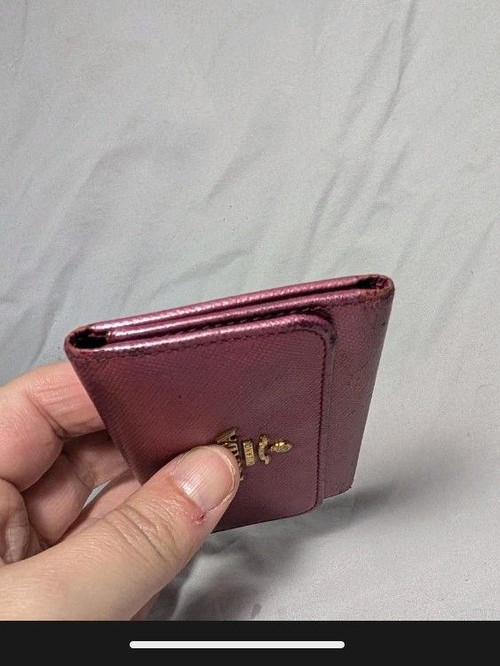 Prada Authentic Prada Metallic Key Wallet Size ONE SIZE - 3 Thumbnail