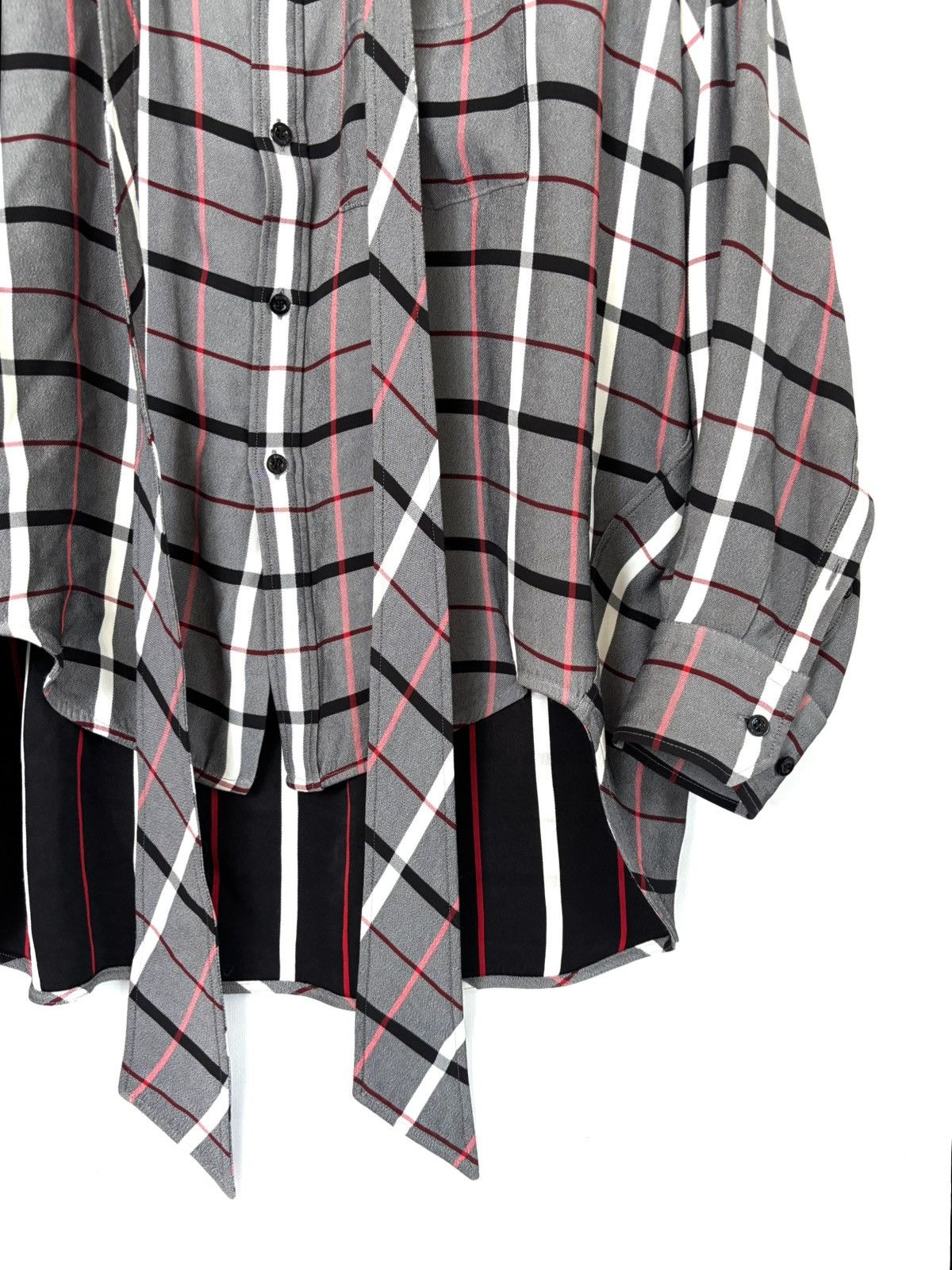 Balenciaga Balenciaga Back Logo Shirt Size US S / EU 44-46 / 1 - 5 Thumbnail