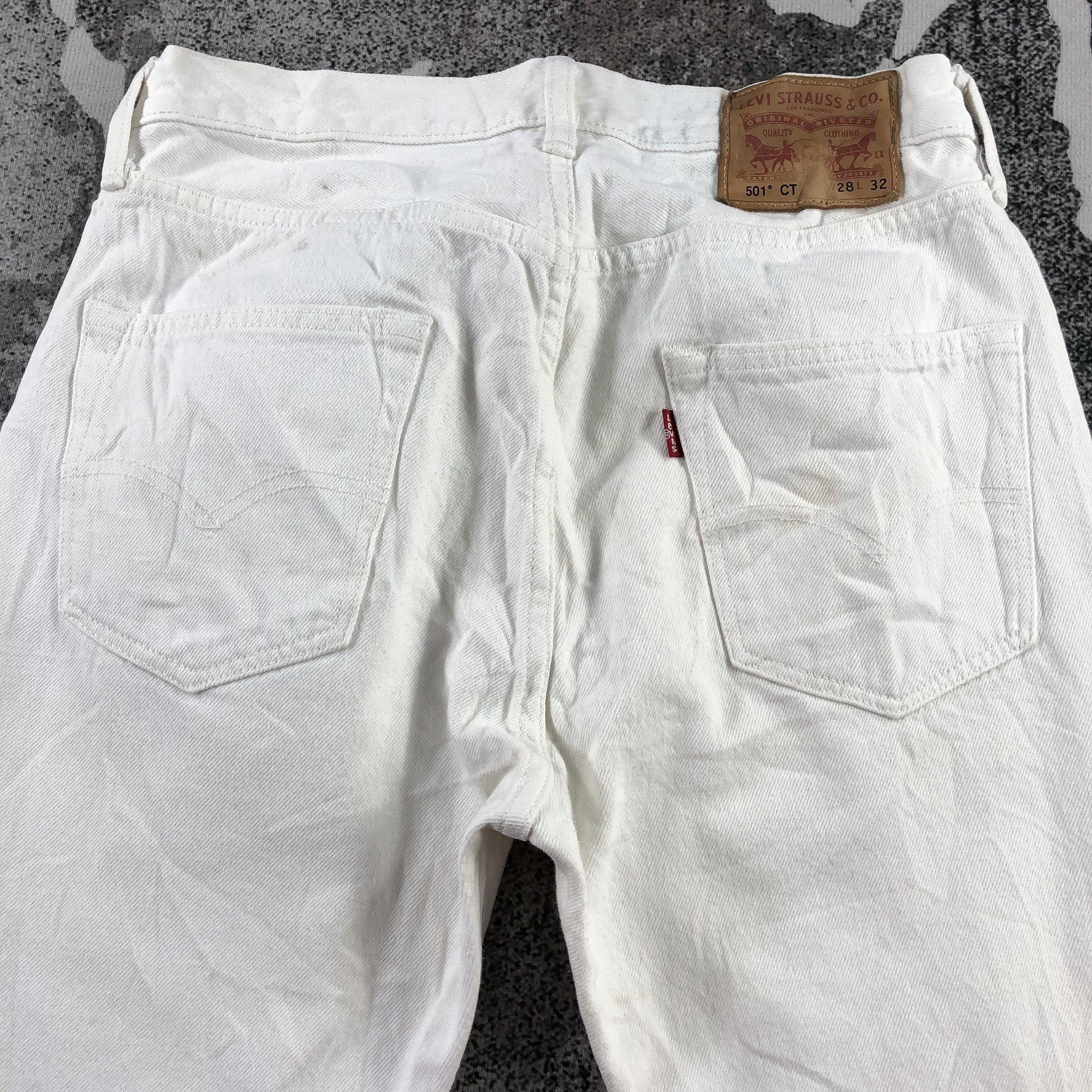 Levi's Levis 501 Jeans Light Wash White Denim KJ1290 Size US 28 / EU 44 - 3 Thumbnail