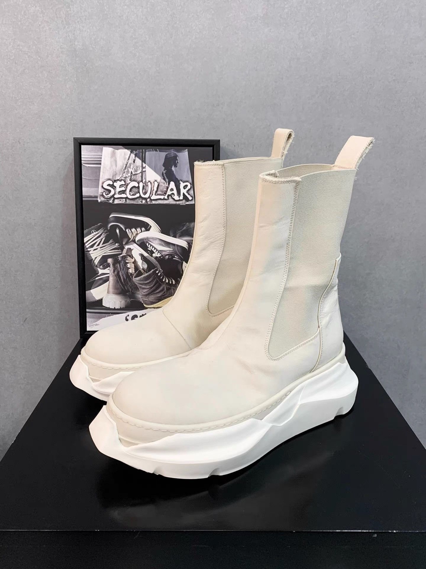 Rick Owens Rick Owens Beatle Mega Tractor Chelsea Boot K34 Size US 6 / EU 39 - 2 Thumbnail