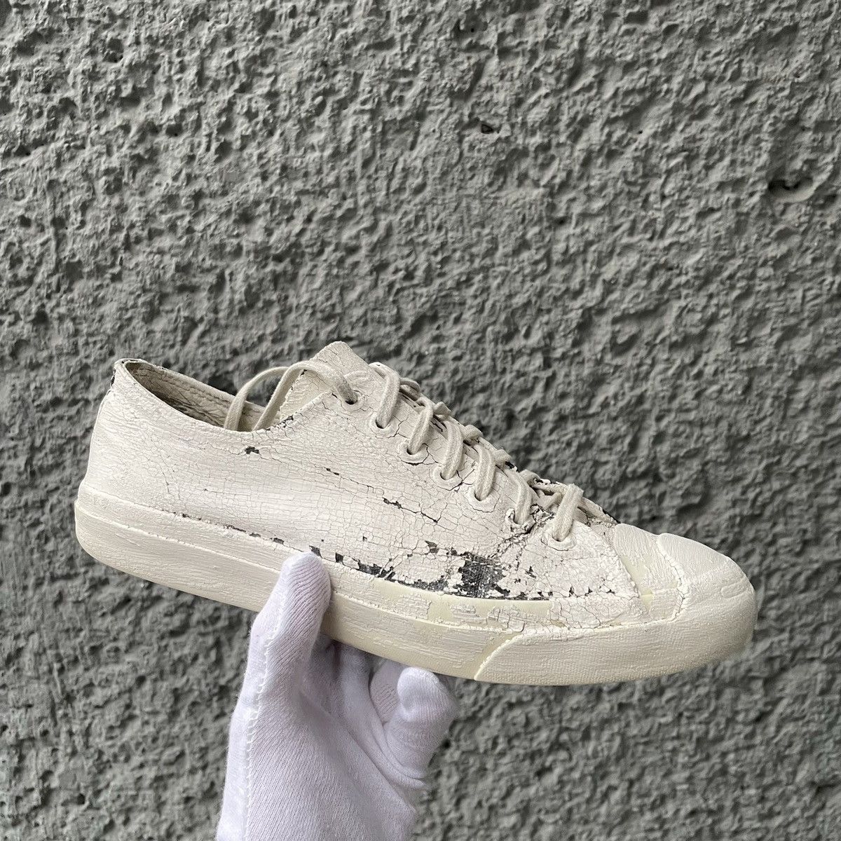 maison margiela converse paint
