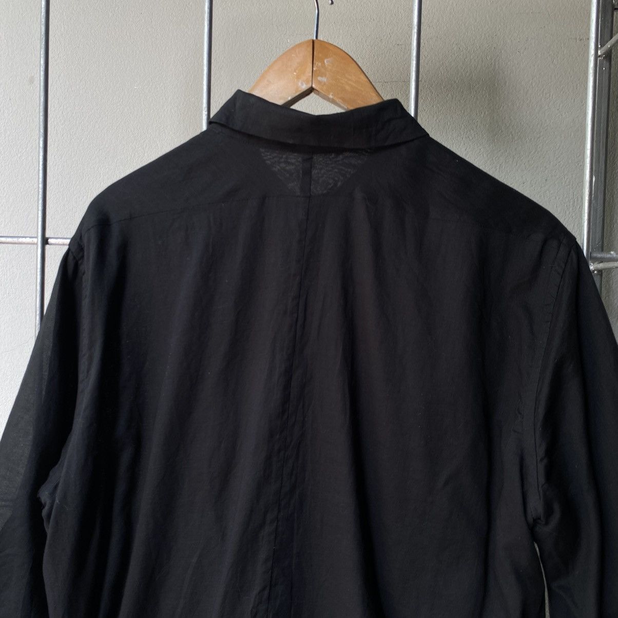 The Viridi-Anne double layer black shirt
