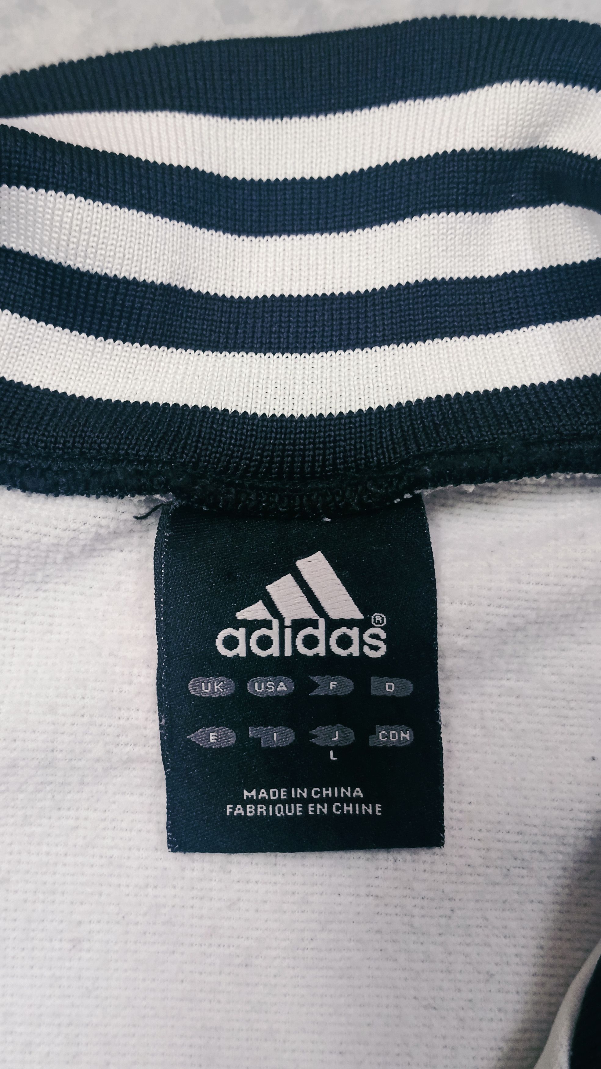 Adidas Vintage Adidas Real Madrid Sweater Size US L / EU 52-54 / 3 - 8 Thumbnail