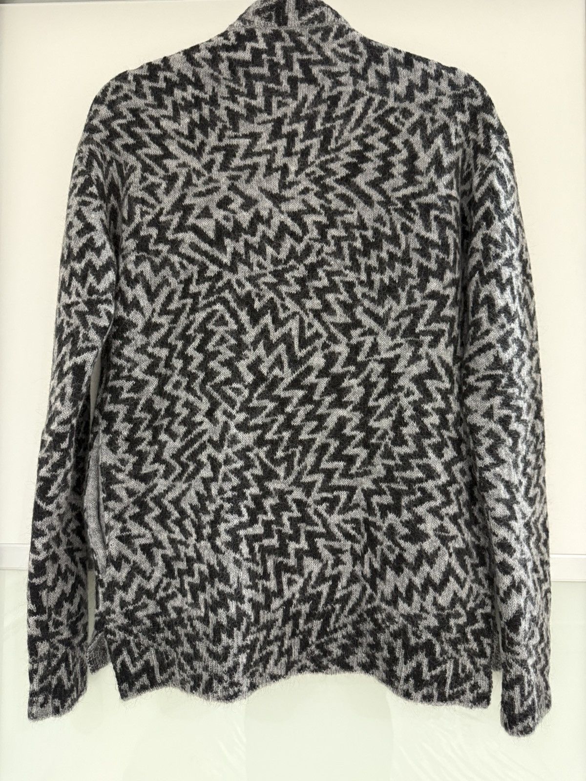 Saint Laurent Paris Saint Laurent Jacquard Comic Cardigan and matching Scarf Size US XS / EU 42 / 0 - 4 Thumbnail