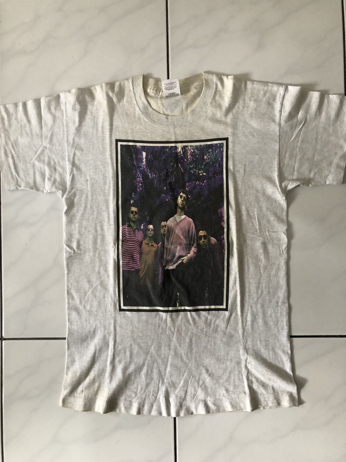 image of Band Tees x Vintage Oasis Be Here Now 90-97S Tshirt in Grey, Men's (Size Large)
