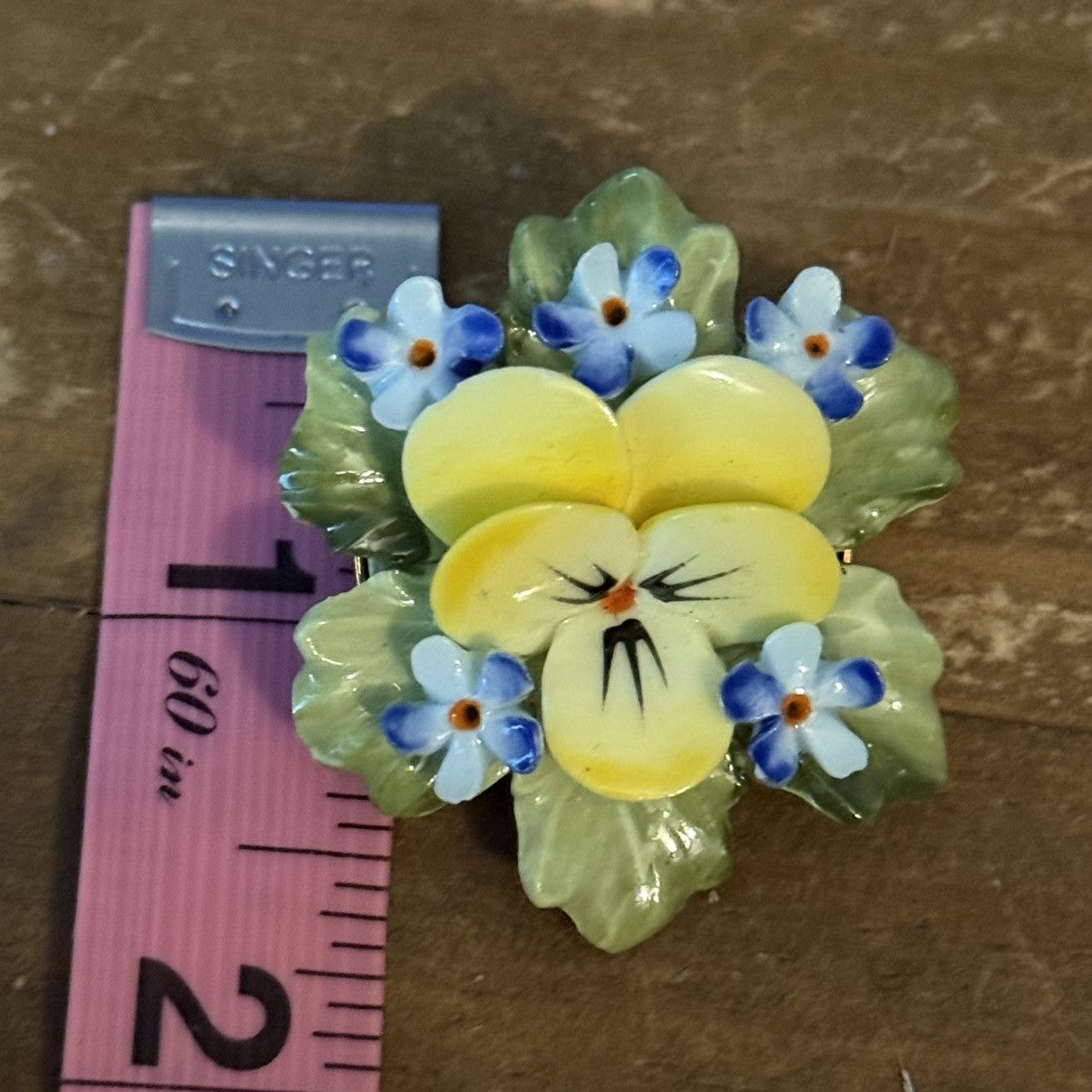 Vintage Vintage bone china yellow pansy flower brooch Size ONE SIZE - 4 Thumbnail