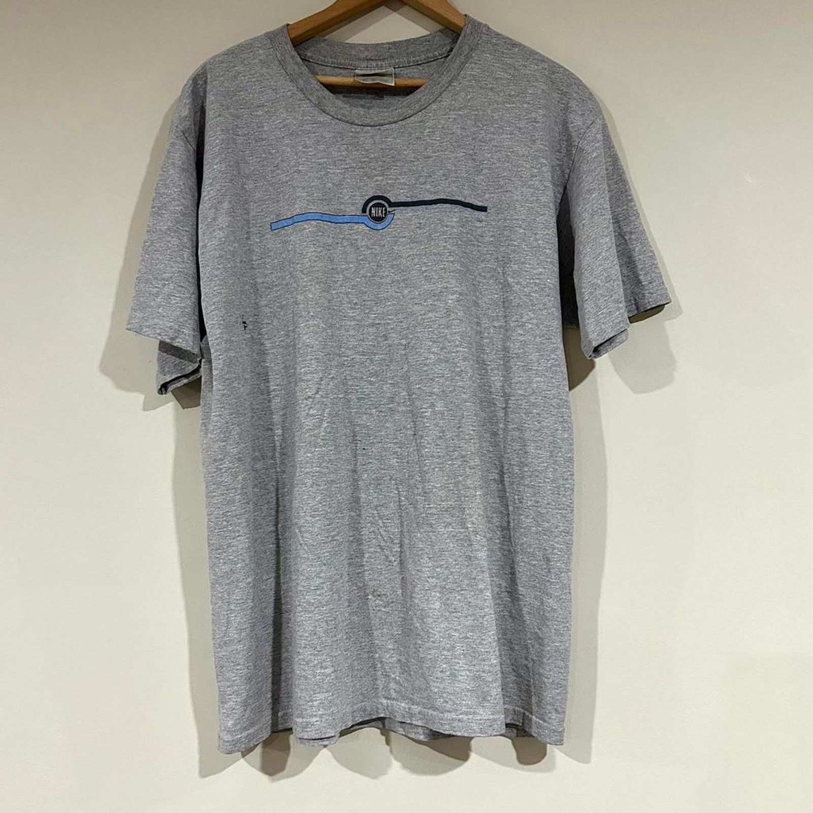 Nike Vintage Nike Athletics Perform & Compete Tee Shirt Size US M / EU 48-50 / 2 - 2 Thumbnail