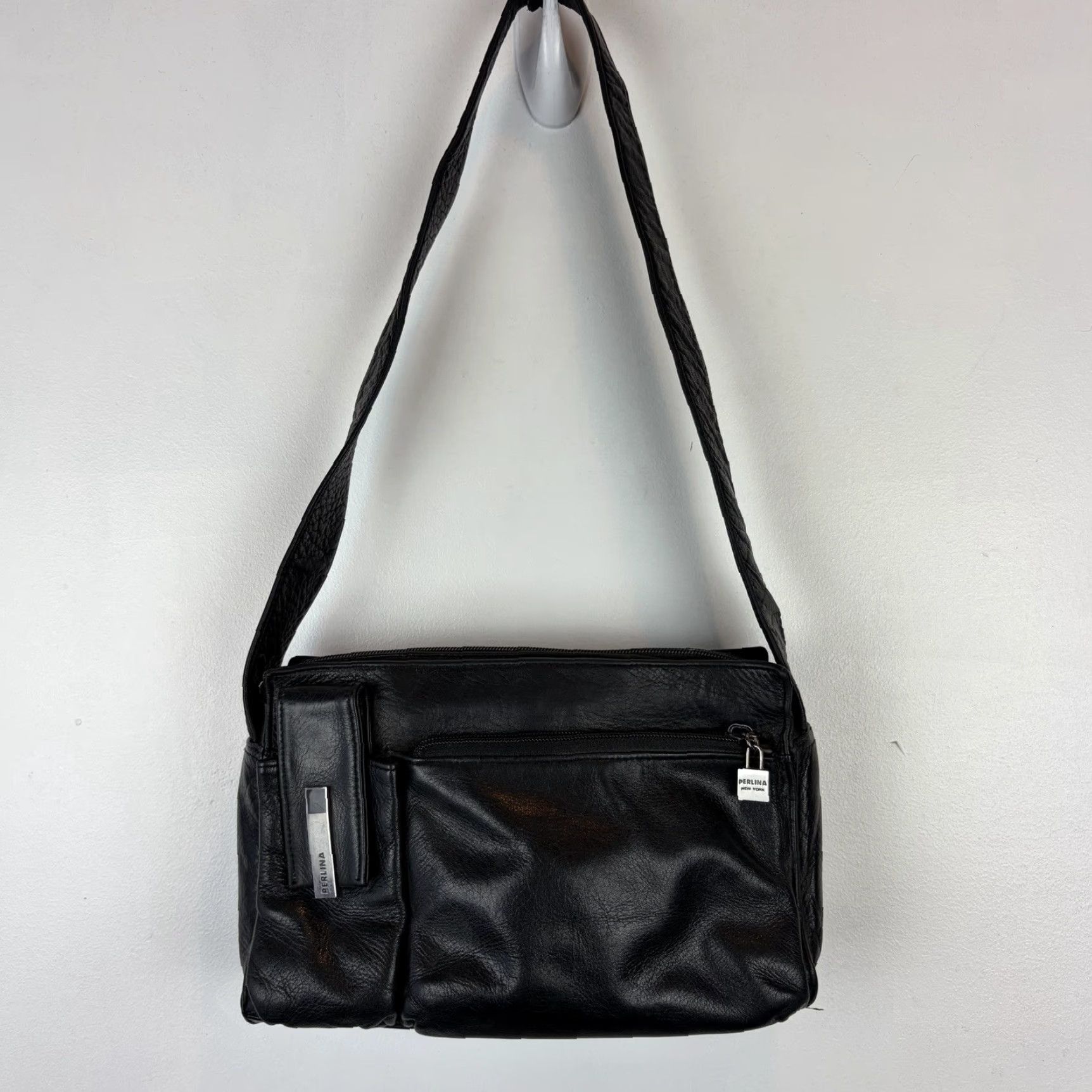 Vintage VINTAGE Perlina Leather Purse Shoulder Bag Black 90s Y2K Women Medium Leather Purse Shoulder Bag Vintage Style Mens Womens Girls Size ONE SIZE - 2 Thumbnail