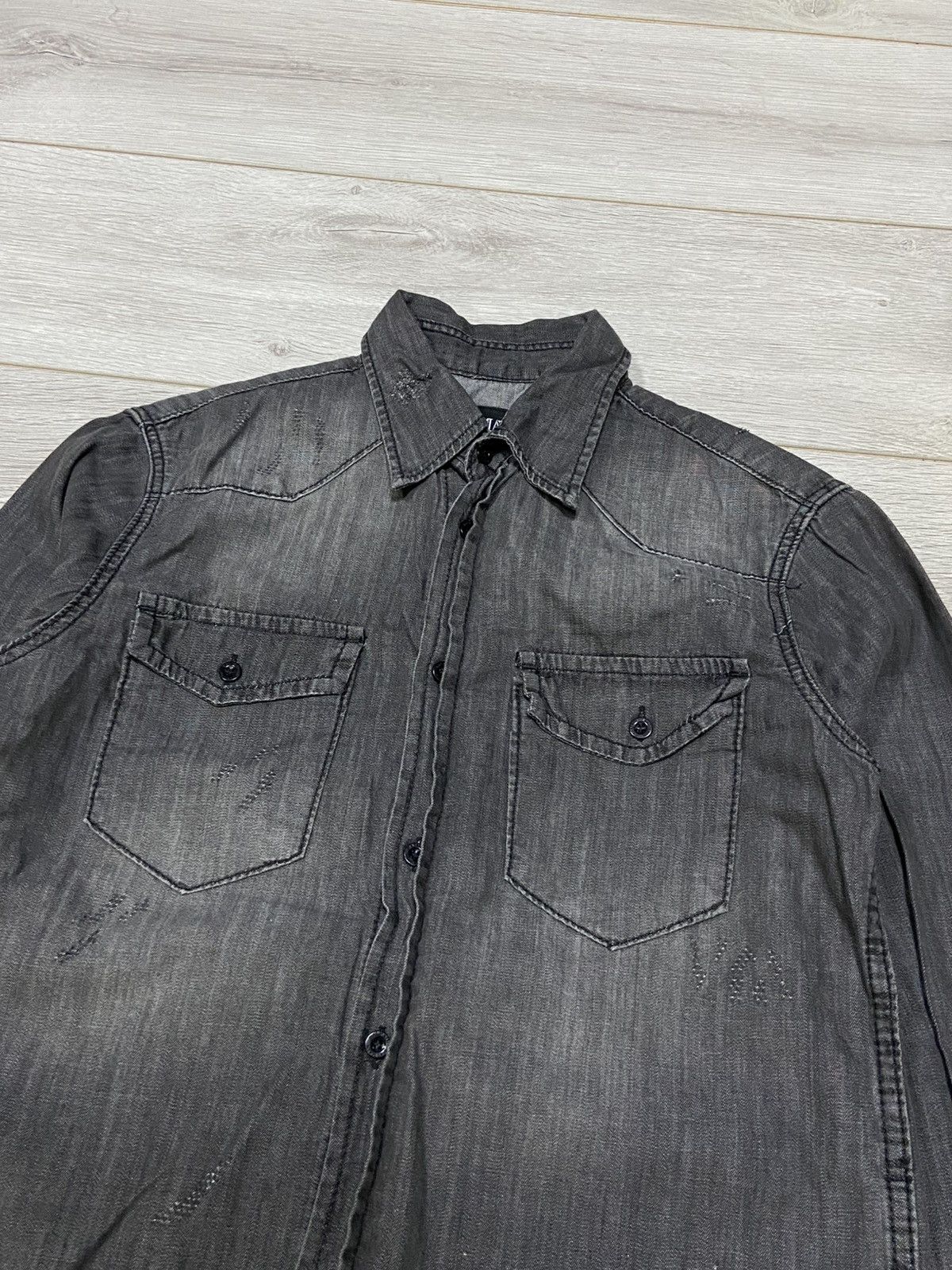 Balmain Balmain big logo sign shirt buttons spell out tear distress Size US S / EU 44-46 / 1 - 5 Thumbnail
