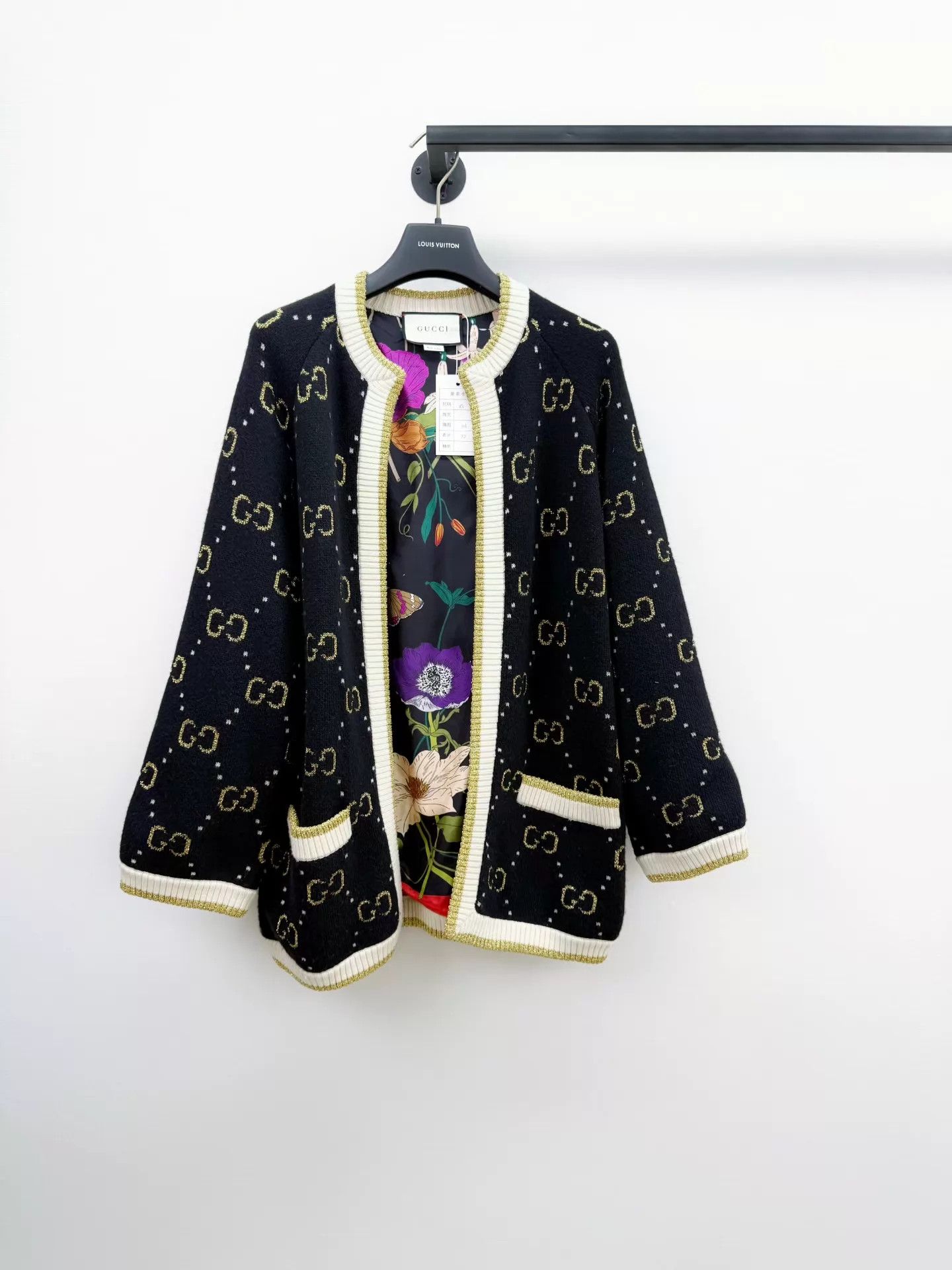 Gucci Gucci Black/Gold Logo Wool-Silk XS Jacket Worn Once Size XS / US 0-2 / IT 36-38 - 1 Thumbnail