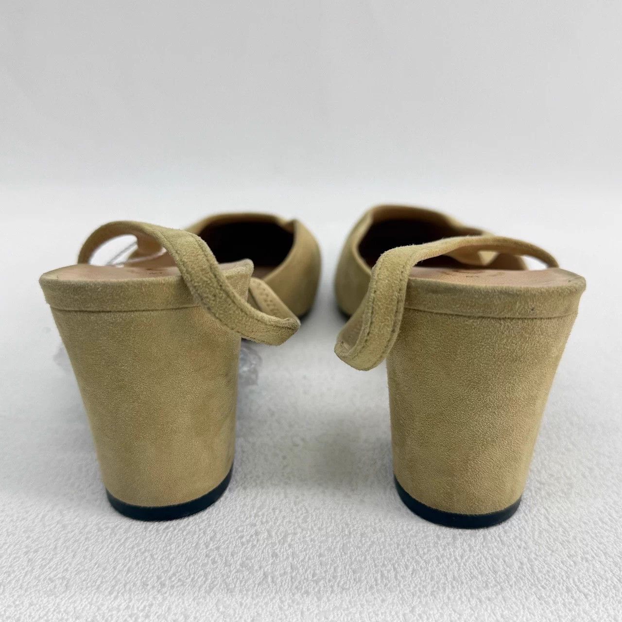 Chanel Chanel Beige Suede Slingback Heels 37.5 Size US 7.5 / IT 37.5 - 4 Thumbnail