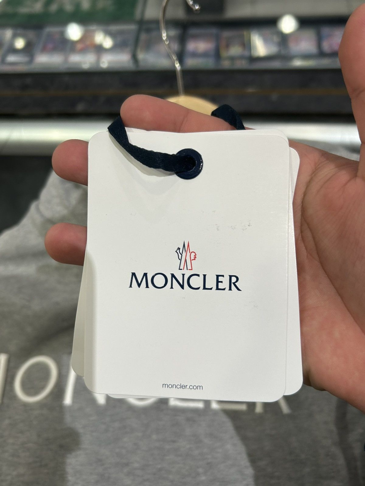 Moncler Moncler mens Logo drawstring popover hoodie grey Size US XL / EU 56 / 4 - 7 Thumbnail