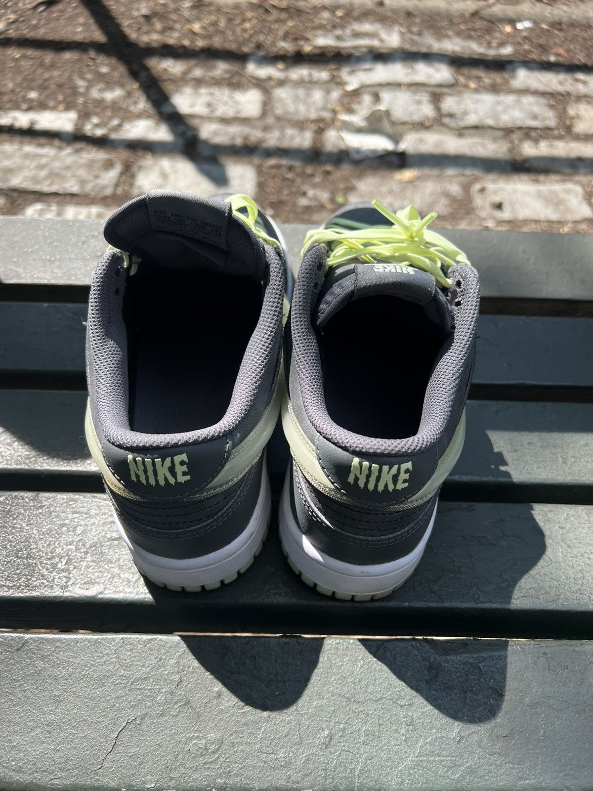 Nike Glow In The Dark Dunks GS Size US 8.5 / IT 38.5 - 5 Thumbnail