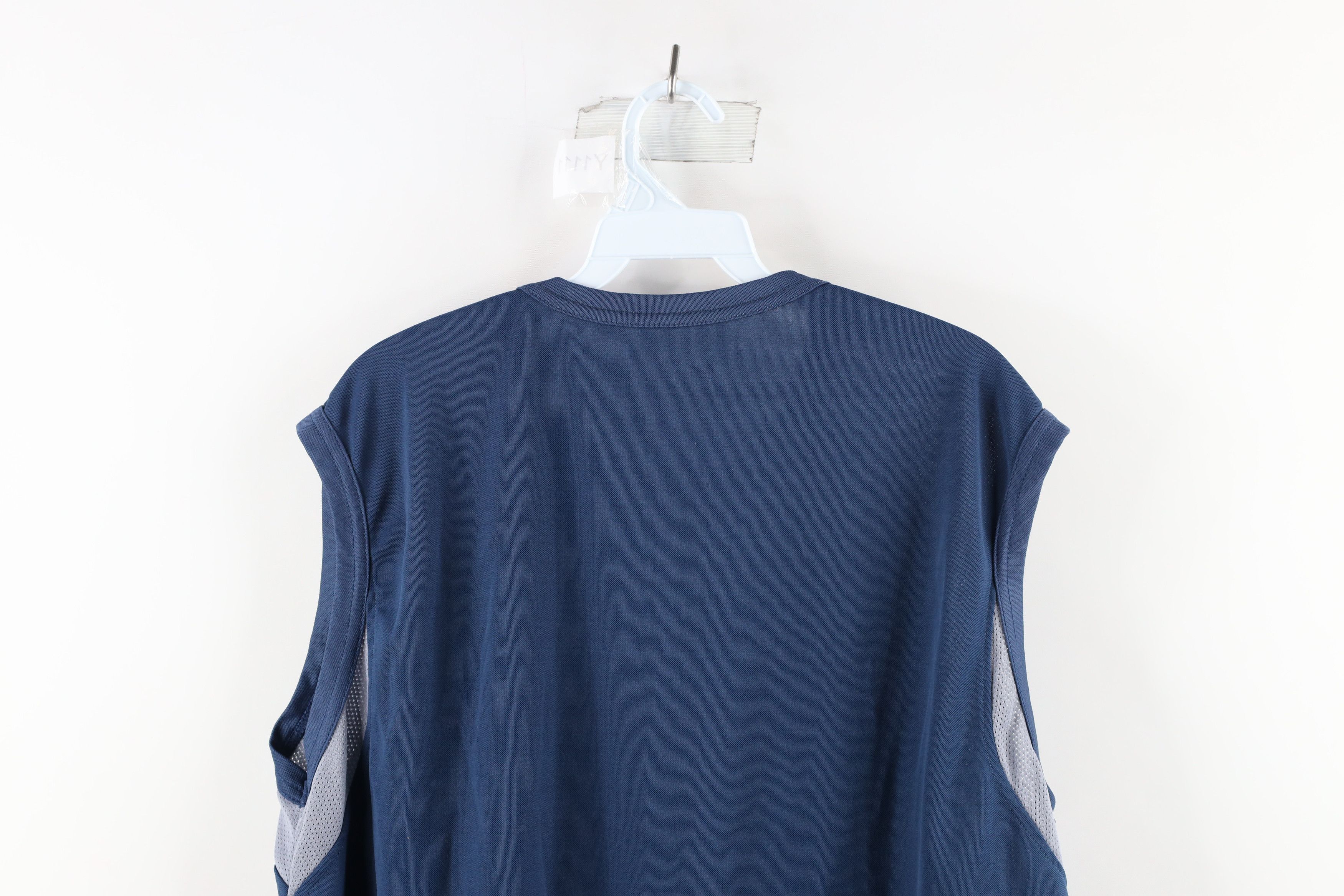 Nike Vintage Nike Soccer Scott Center Swoosh Sleeveless T-Shirt Size US L / EU 52-54 / 3 - 10 Thumbnail