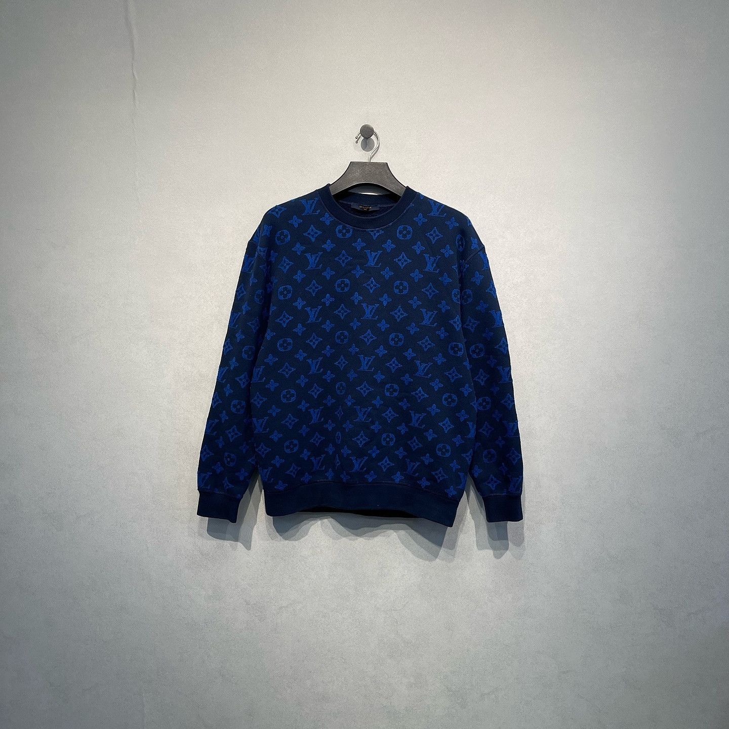 Louis Vuitton Louis Vuitton Monogram Sweater Size M Size US M / EU 48-50 / 2 - 1 Thumbnail