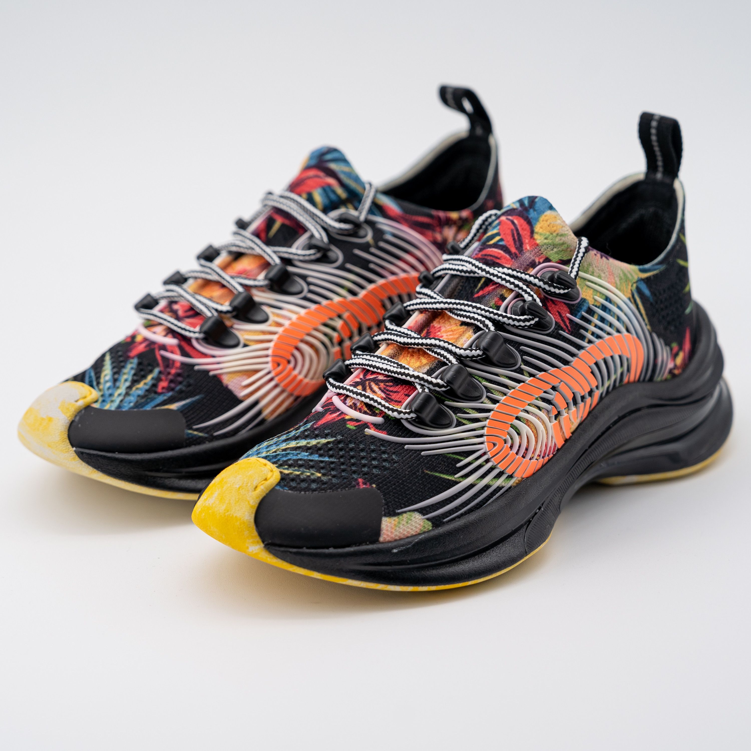 Gucci size 35G - Gucci Run Floral Sneakers GG black yellow