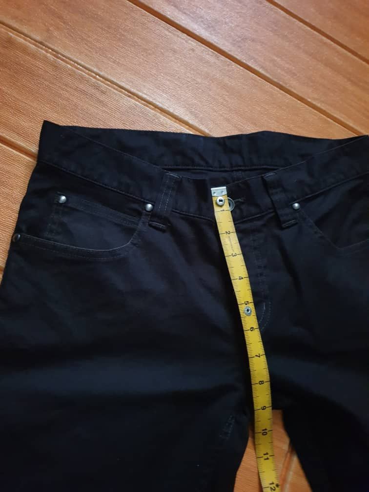 Japanese Brand Unnamed Japanese Brand black colour buckle back pant Size US 31 - 10 Thumbnail