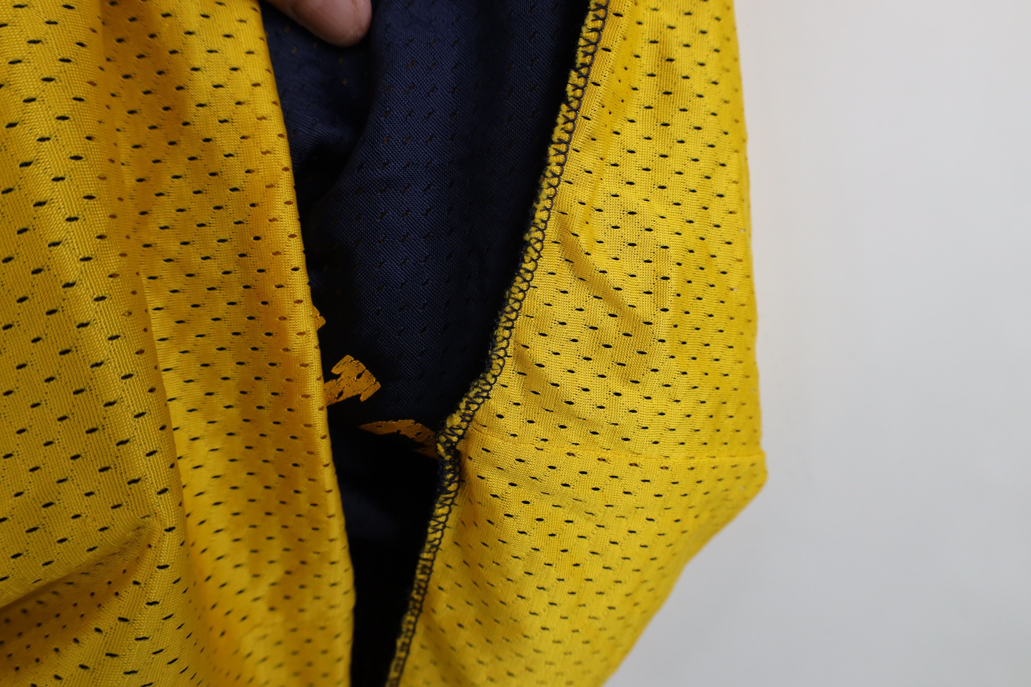 Champion Vintage 90s Champion Reversible University Michigan Jersey Size US M / EU 48-50 / 2 - 13 Thumbnail