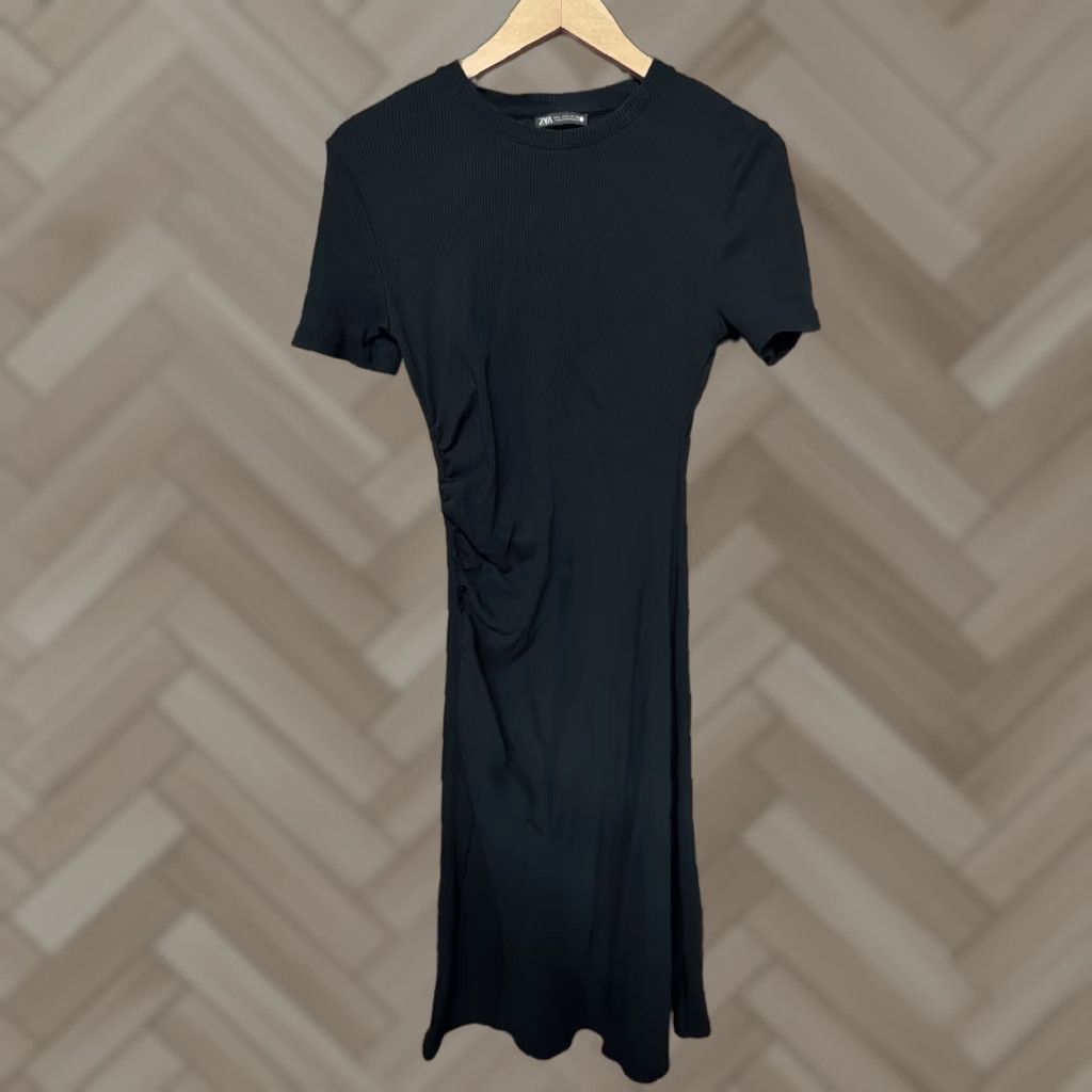 Zara Zara Women's Black Rib Knit Short Sleeve High Neck Mini Bodycon Sweater Dress S Size S / US 4 / IT 40 - 1 Thumbnail