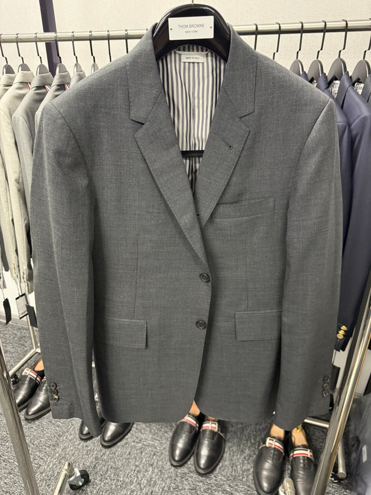 Thom Browne Thom Browne Classic Deep Gray Wool Suit Size2 9/10 Size US M / EU 48-50 / 2 - 1 Thumbnail