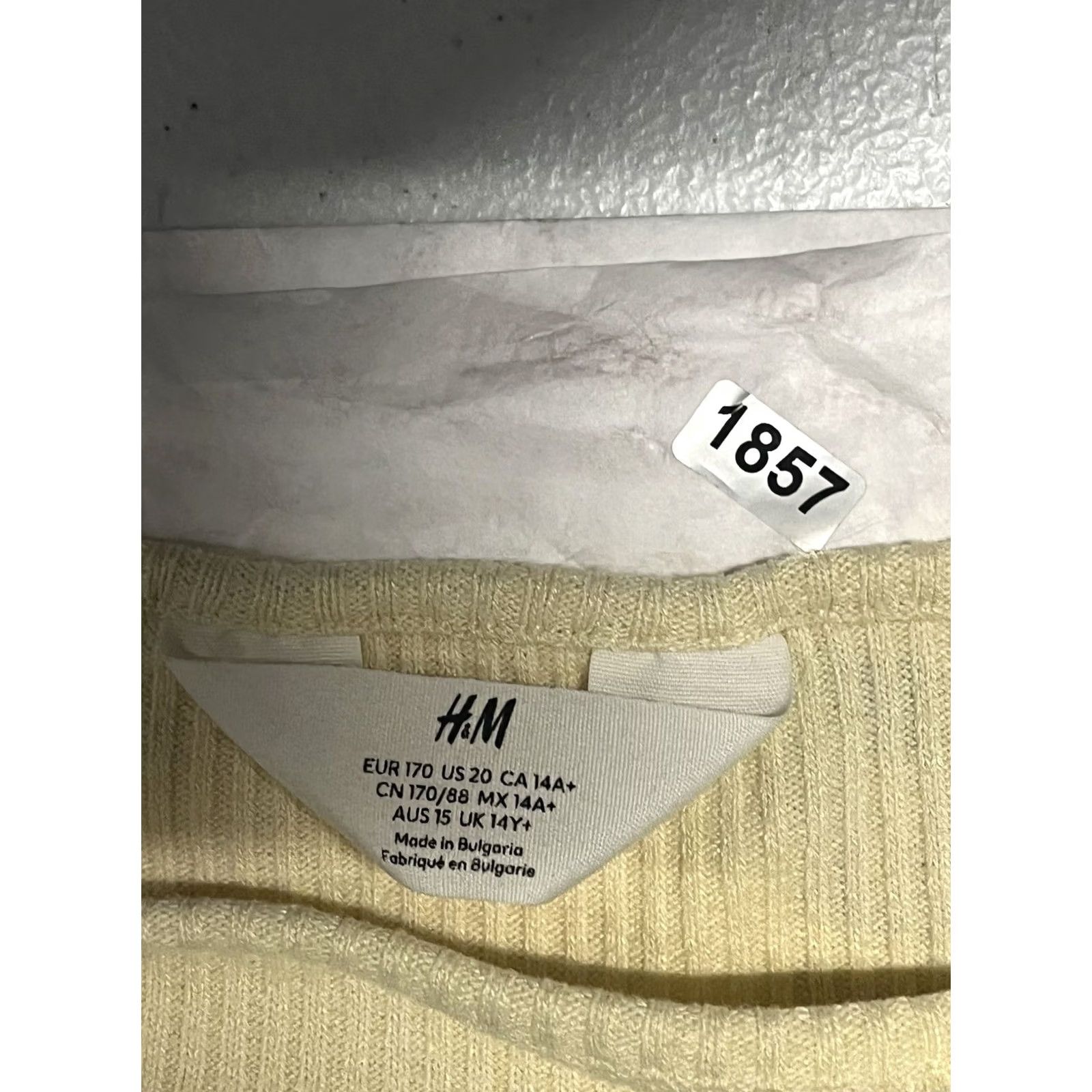 H&M H&M Tank Yellow Women S Size 20 Small See All Pics Tank Top Shirt Womens 20 Yellow S Size S / US 4 / IT 40 - 6 Thumbnail