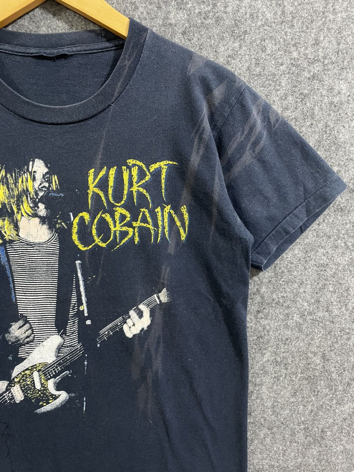 Band Tees Vintage Kurt Cobain Nirvana T-Shirt Bootleg Size US S / EU 44-46 / 1 - 2 Thumbnail