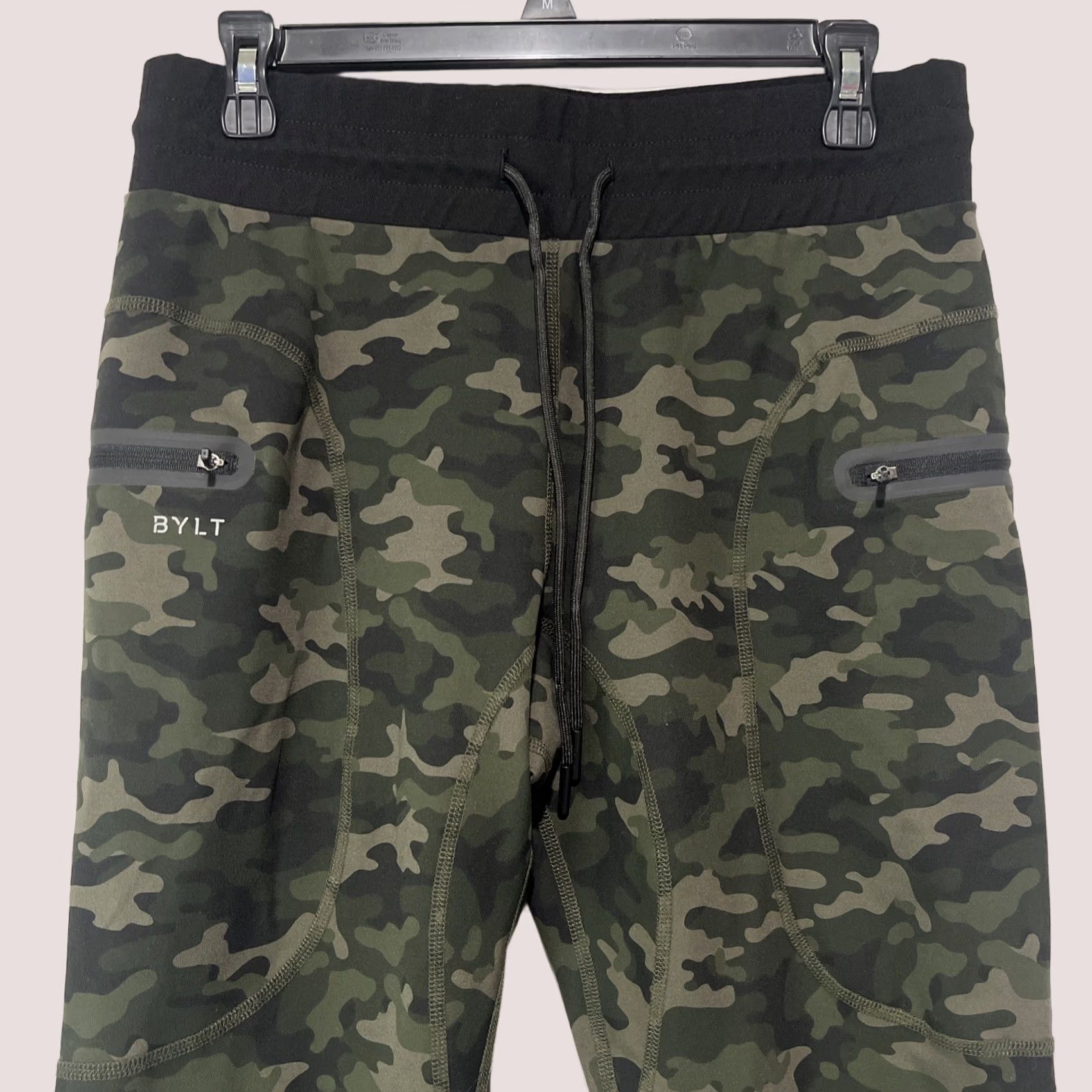 Vintage Bylt Elite Jogger Pants Mens Medium Green Camouflage Pockets Zip Pockets Gym Performance Athletic Trouser Style: Jogger Size US 31 - 1 Thumbnail