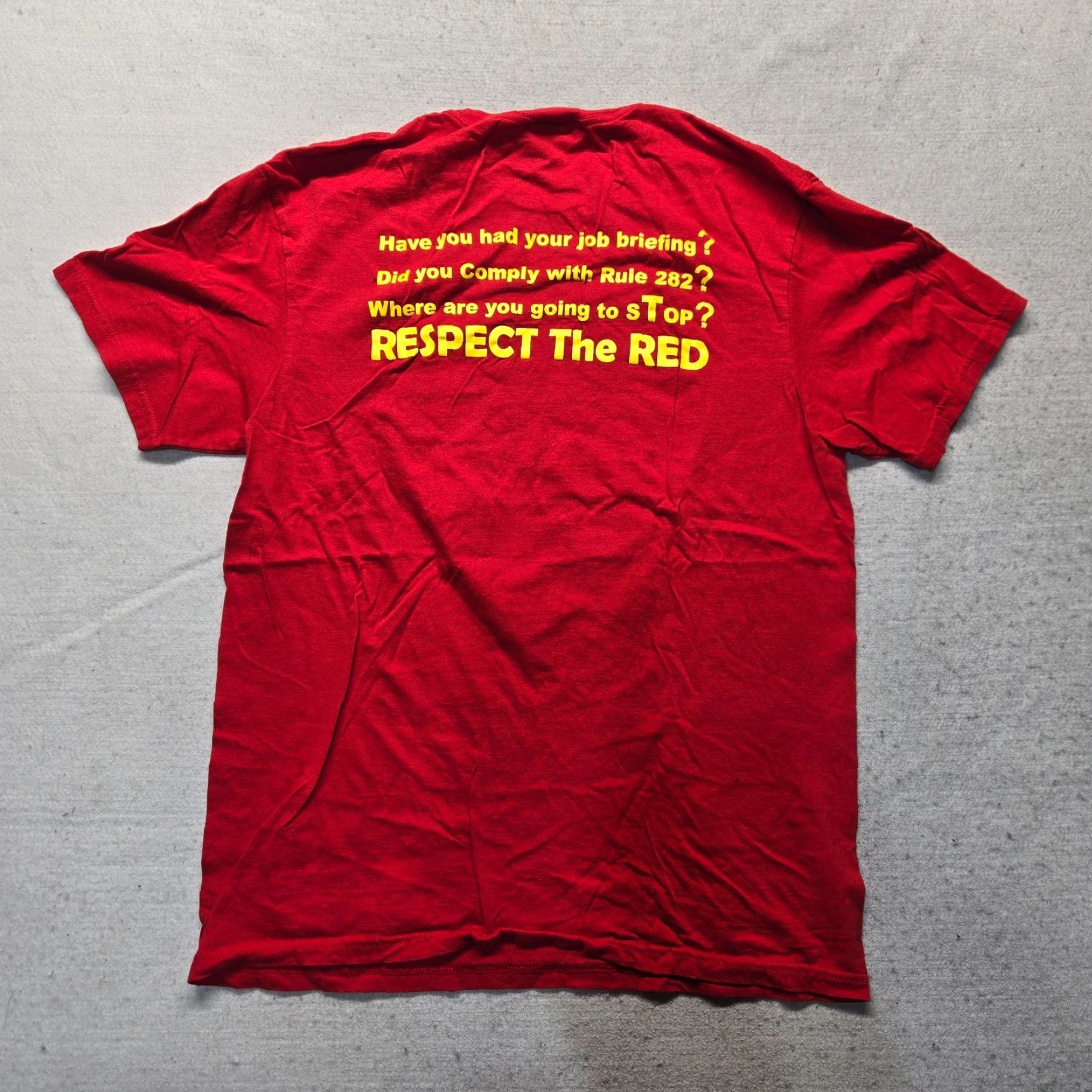 Gildan VINTAGE Gildan Norfolk Southern Respect The Red T-Shirt Adult Men's Large Red Size US L / EU 52-54 / 3 - 7 Thumbnail