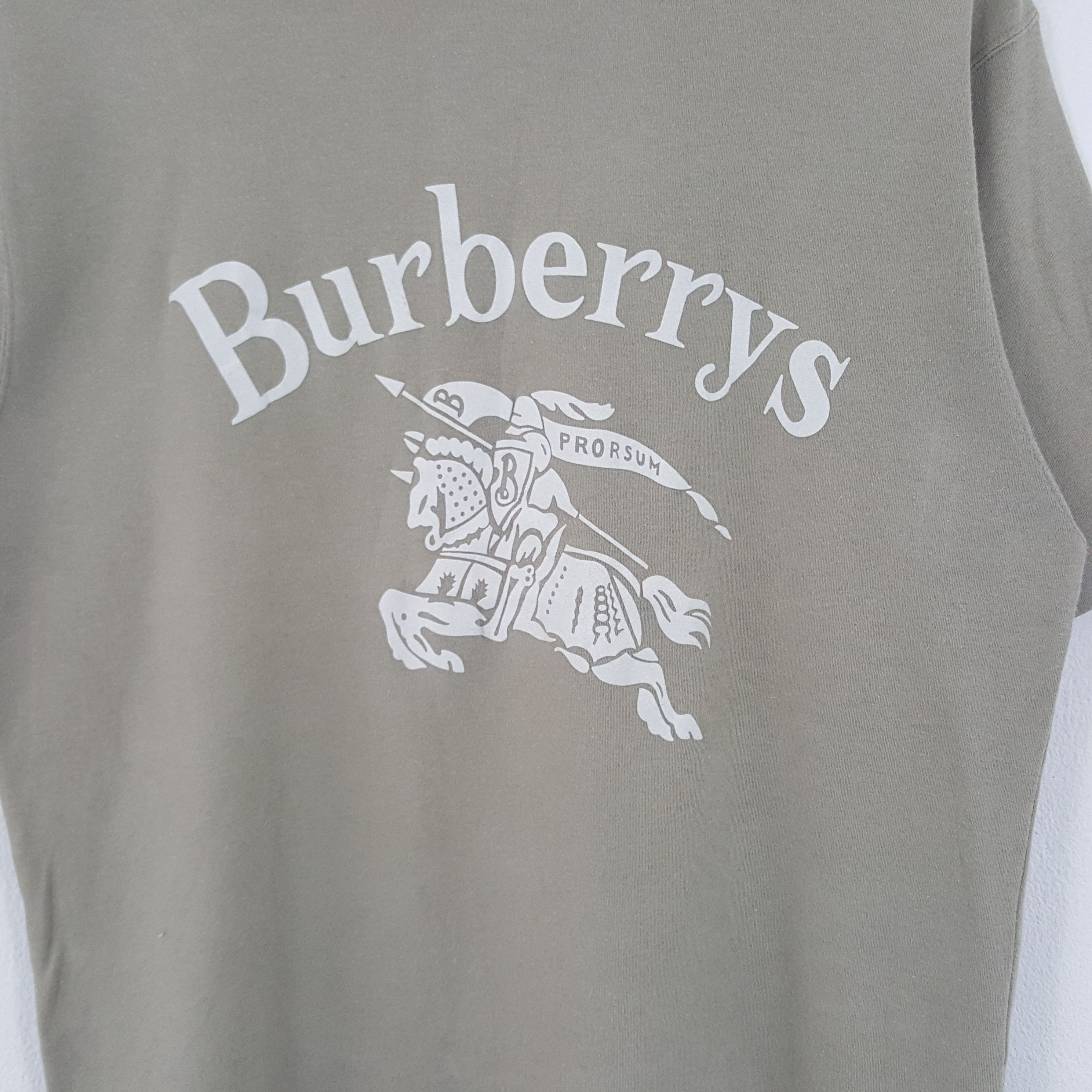 Burberry Vintage Burberry Italian Brand Big Logo Tshirt C276N36 Size US L / EU 52-54 / 3 - 2 Thumbnail