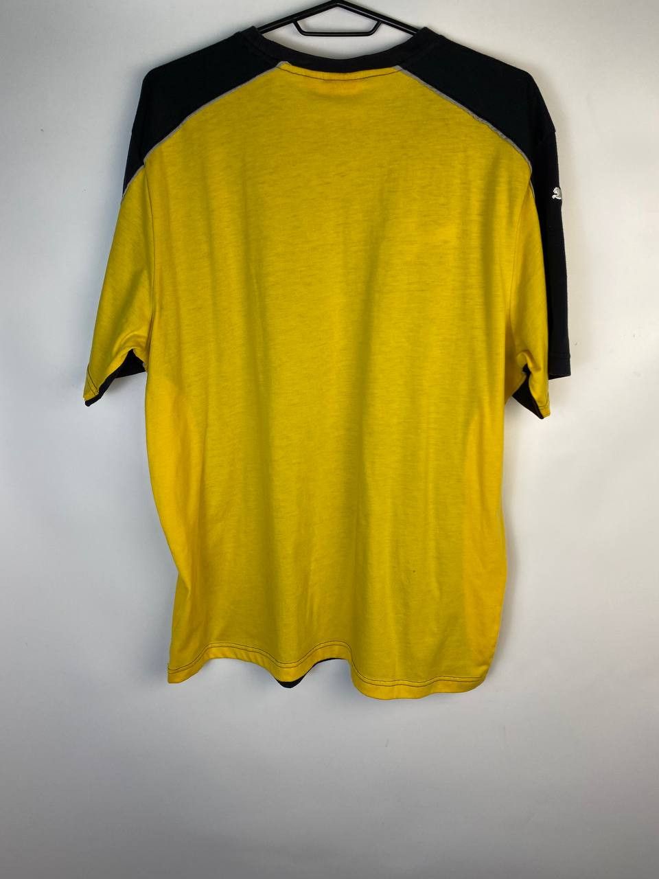 Puma YOUNG BOYS FOOTBAL SHIRT SOCCER JERSEY PUMA Size US L / EU 52-54 / 3 - 4 Thumbnail