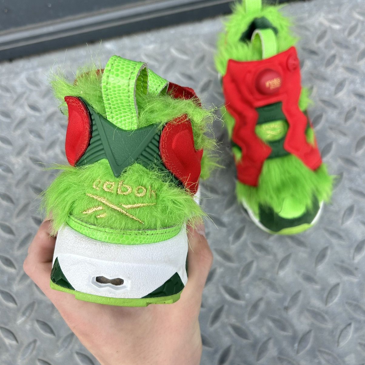 Reebok Reebok x grinch fury Size US 7.5 / IT 37.5 - 4 Thumbnail