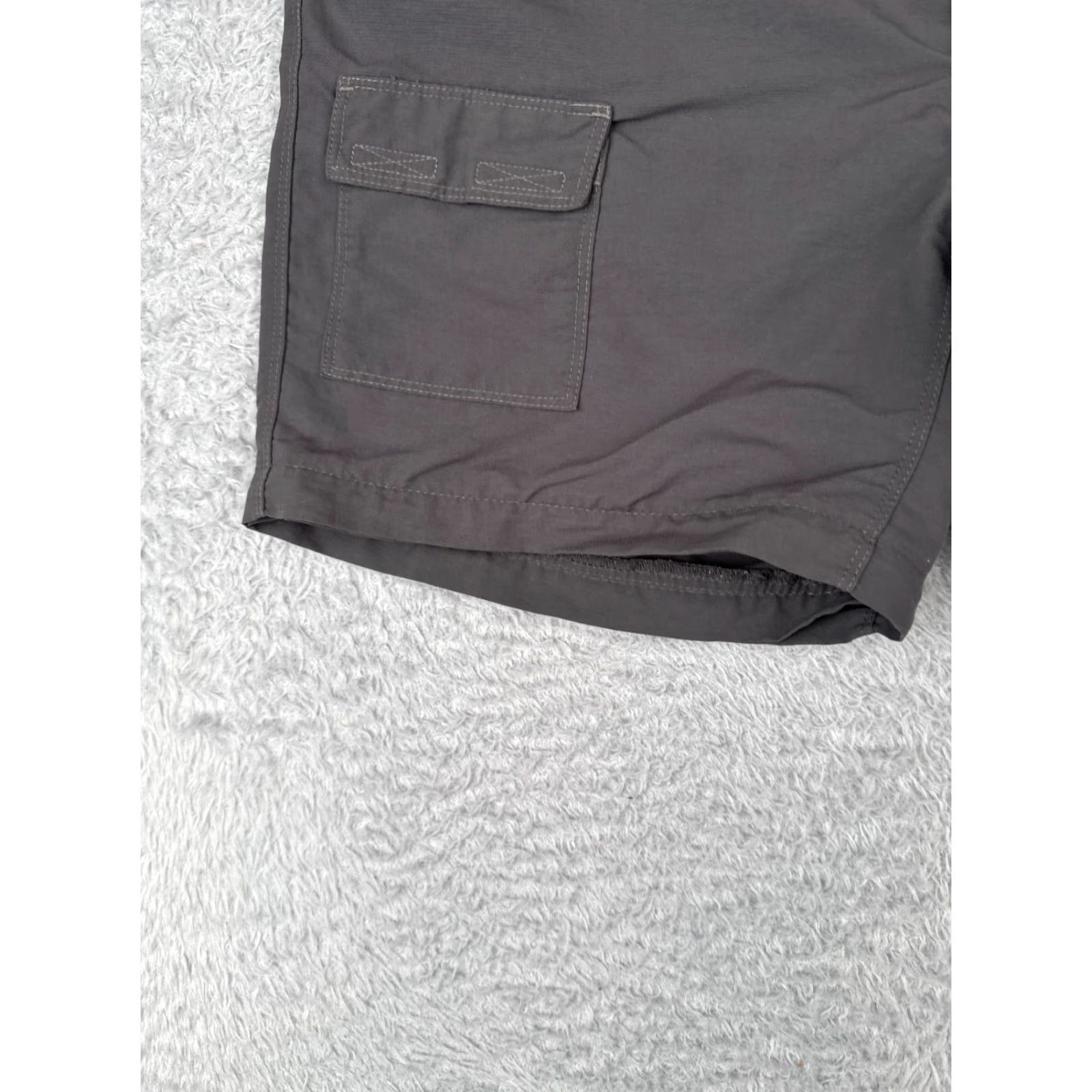 The North Face The North Face Women's Cargo Shorts Size 10 Gray Nylon Hiking Activewear 30x6 Size 32" / US 10 / IT 46 - 3 Thumbnail