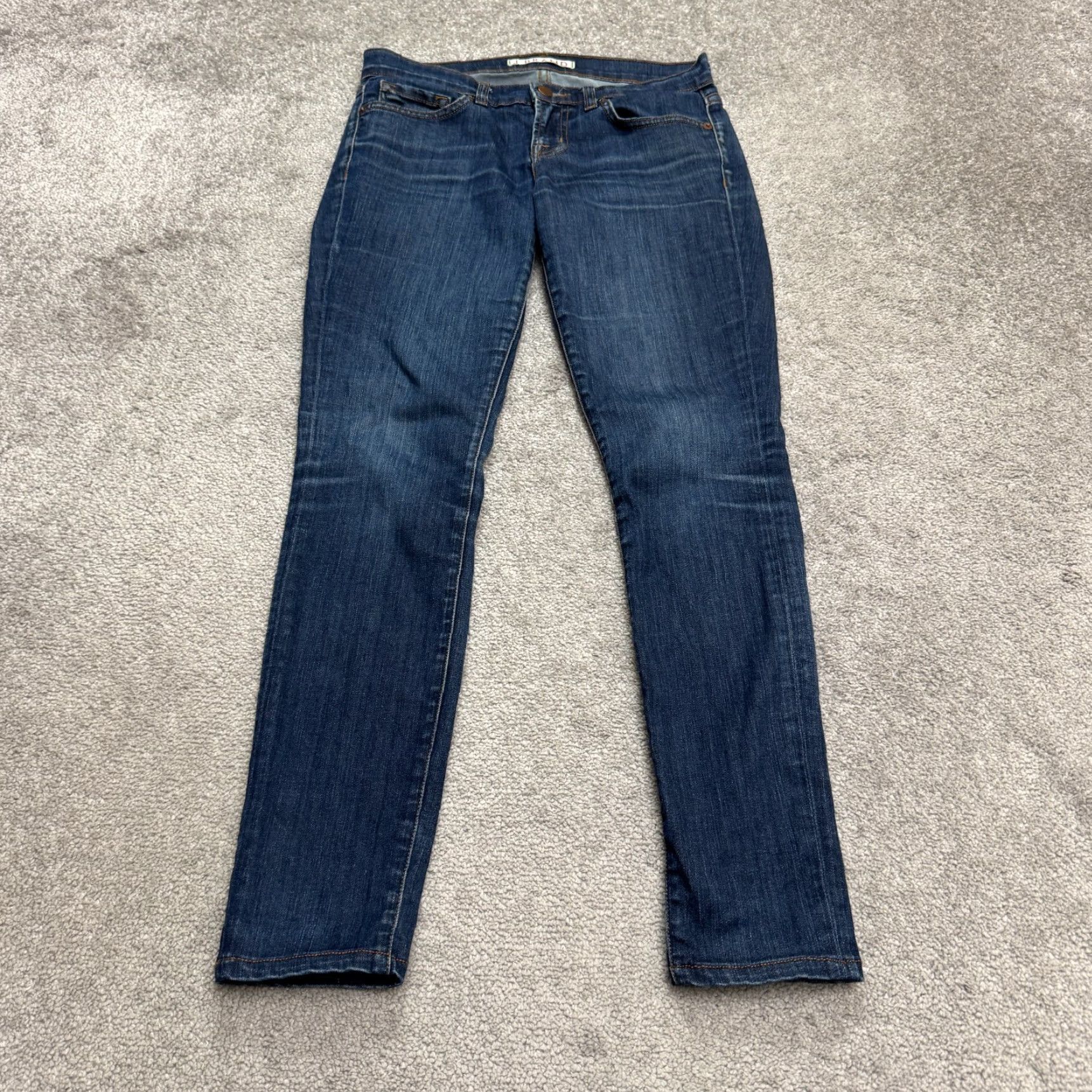 J Brand J Brand 910 Jeans Womens 26 Blue Dark Wash Mid Rise Skinny Denim Stretch Pocket 5-Pocket Regular Casual Vintage: No Men... (Oops) Size 26" / US 2 / IT 38 - 2 Thumbnail