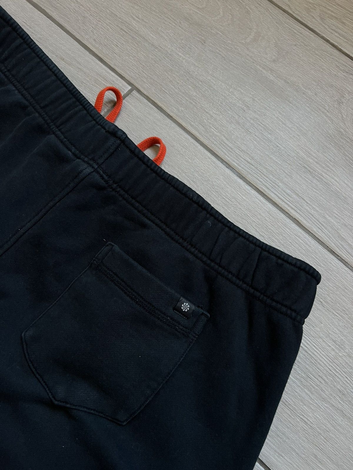 Nike Mens Vintage Baggy Nike Sweatpants 90s Swoosh Logo Rare Size US 36 / EU 52 - 3 Thumbnail