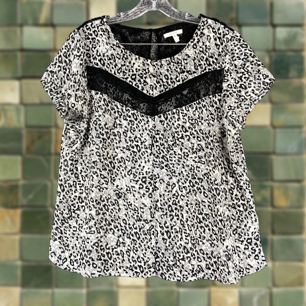 Vintage Maurices Women's Sheer Lace Cheetah Print Gray Black Blouse Short Sleeve Large Size L / US 10 / IT 46 - 1 Thumbnail