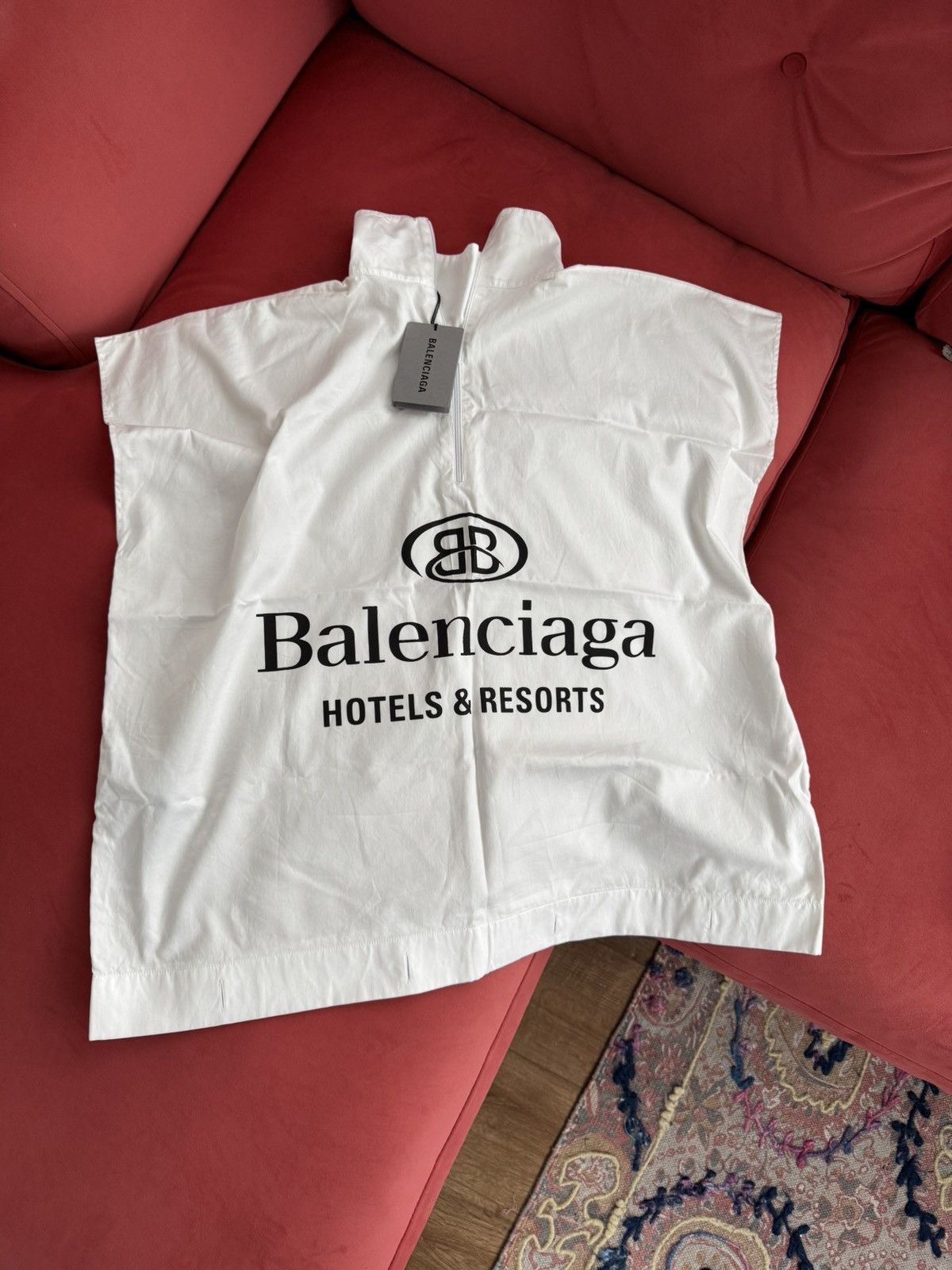 Balenciaga Balenciaga Pillow shirt, oversized, size S Size S / US 4 / IT 40 - 3 Thumbnail