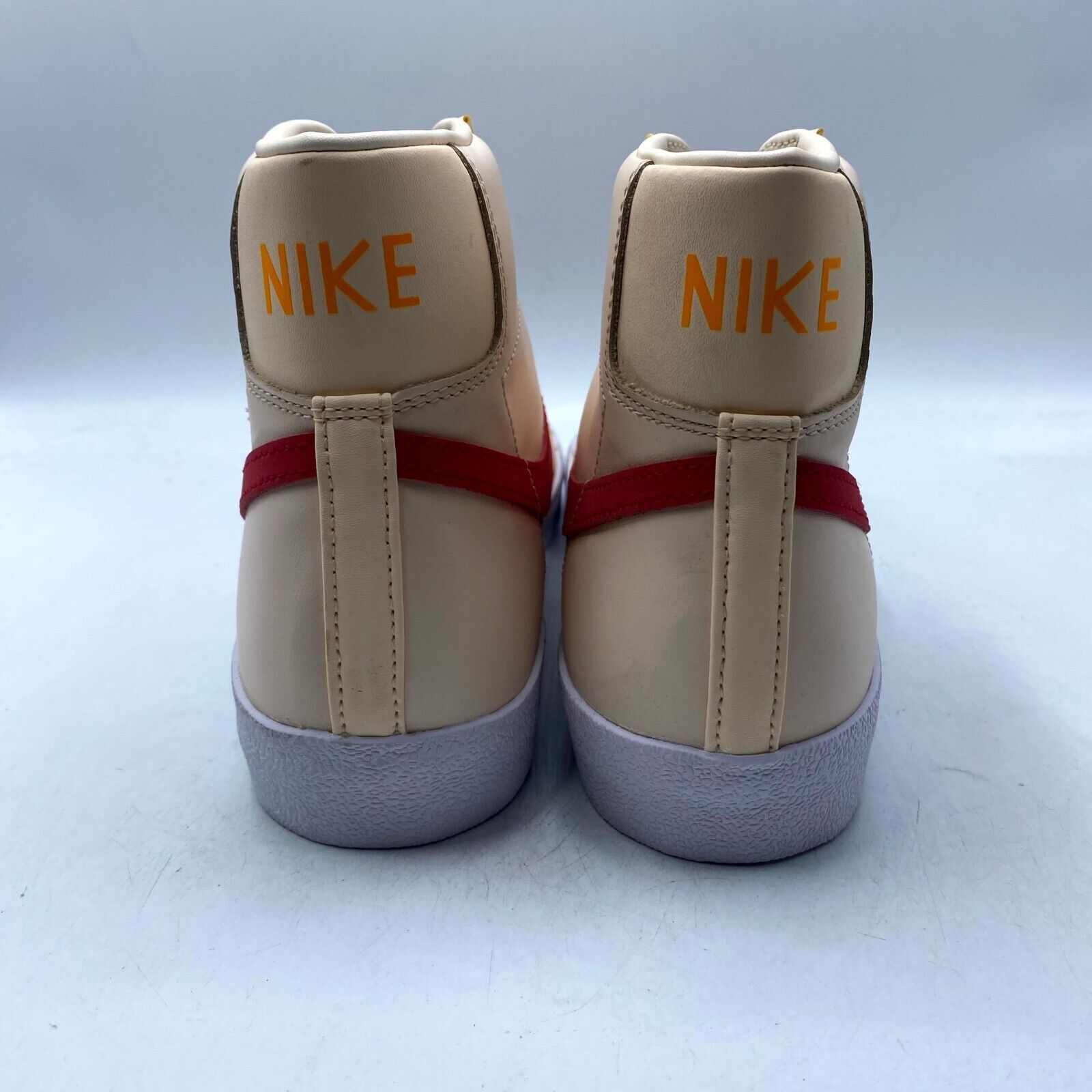 Nike NEW Nike Blazer Mid '77 VNTG Guava Ice DH0929-800 Men's Size US 10.5 / EU 43-44 - 5 Thumbnail