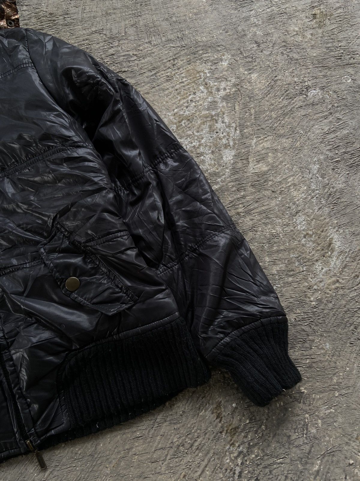 If Six Was Nine 2000s Cornflake - Vkei Apocalypse Style Bomber Fur Jacket Size M / US 6-8 / IT 42-44 - 11 Thumbnail