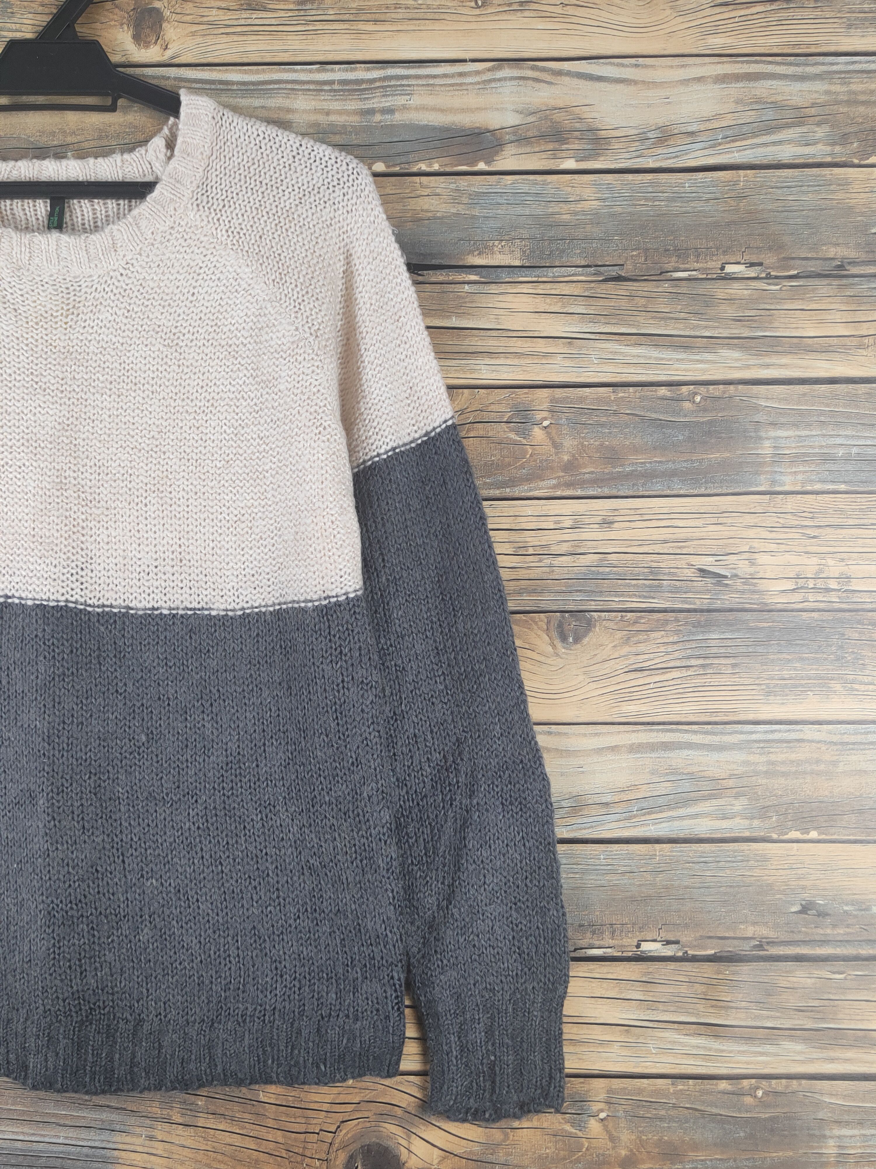 Japanese Brand × Vintage Still Benetton Dark Gray Cream Knitwear Sweatshirts #W1208 Size US S / EU 44-46 / 1 - 5 Thumbnail