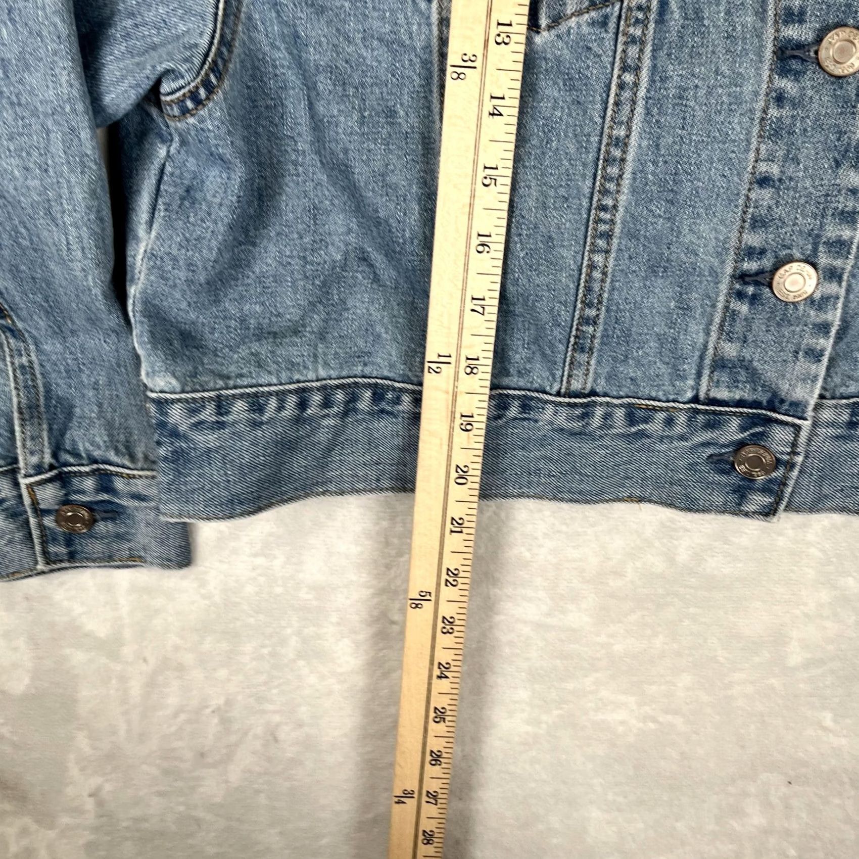 Gap Gap Denim Jacket Womens Large Blue Cropped Oversized Button Front Casual Cotton Jacket Size 36" / US 14 / IT 50 - 4 Thumbnail