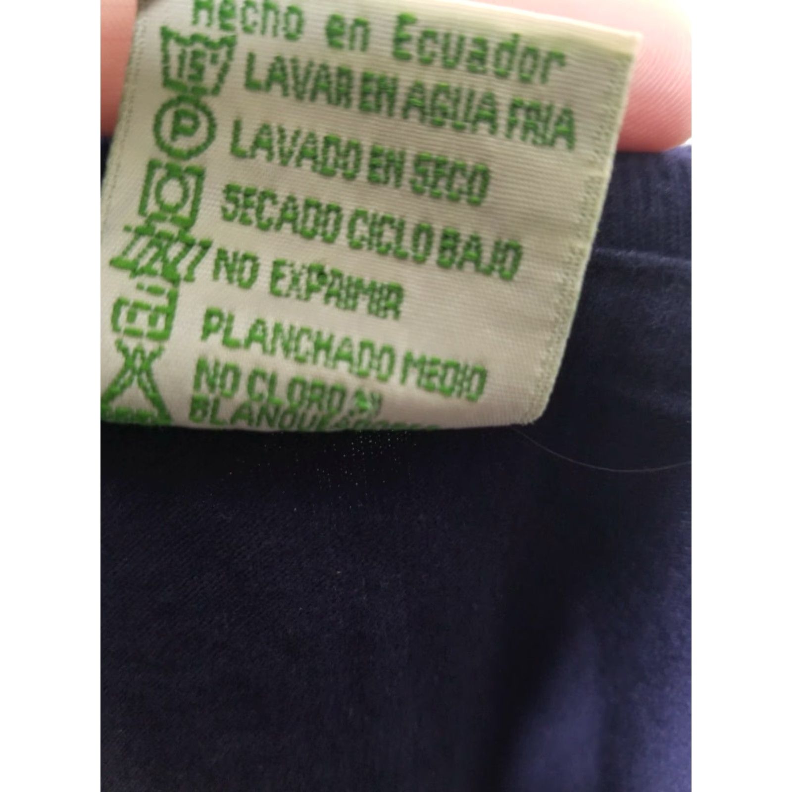 Vintage VINTAGE Galapagos Islands Ecuador Shark Travel Souvenir T Shirt Men L Linea Verde - Graphic Tee - Blue - 100% Cotton Size US L / EU 52-54 / 3 - 4 Thumbnail