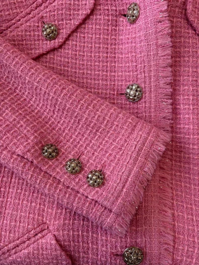 Chanel Chanel 20A pink V-neck four-pocket tassel edge rose gold b Size XS / US 0-2 / IT 36-38 - 4 Thumbnail