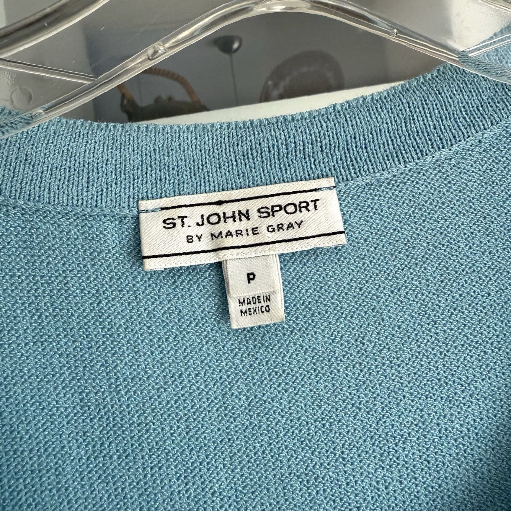 St. John VINTAGE St. John Sport Wool Scoop Neck Sweater Top Blue PS Short Sleeve Women Pullover Shirt Size S / US 4 / IT 40 - 6 Thumbnail