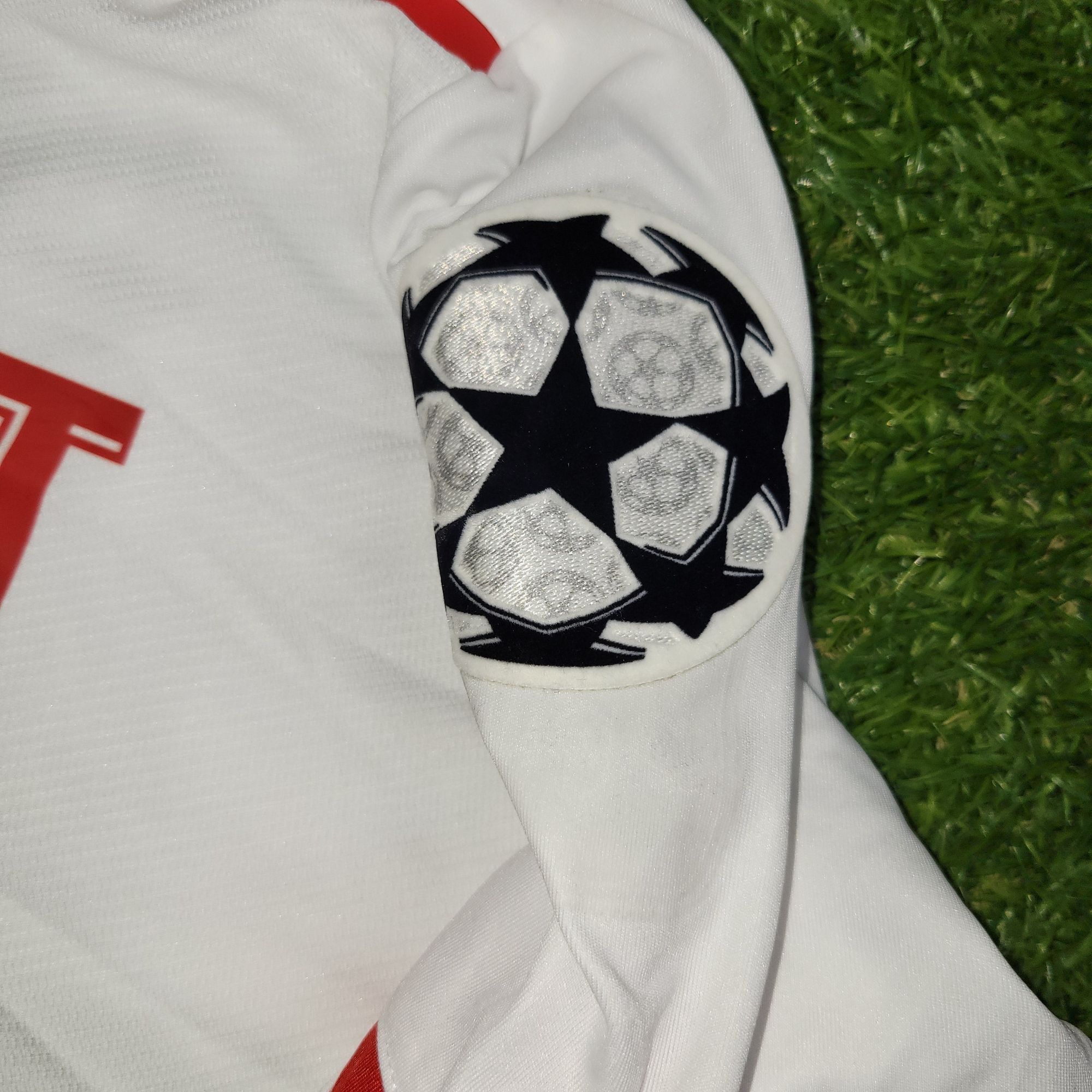 New Balance Lenglet Sevilla 2017 2018 MATCH Soccer Jersey M Size US M / EU 48-50 / 2 - 5 Thumbnail